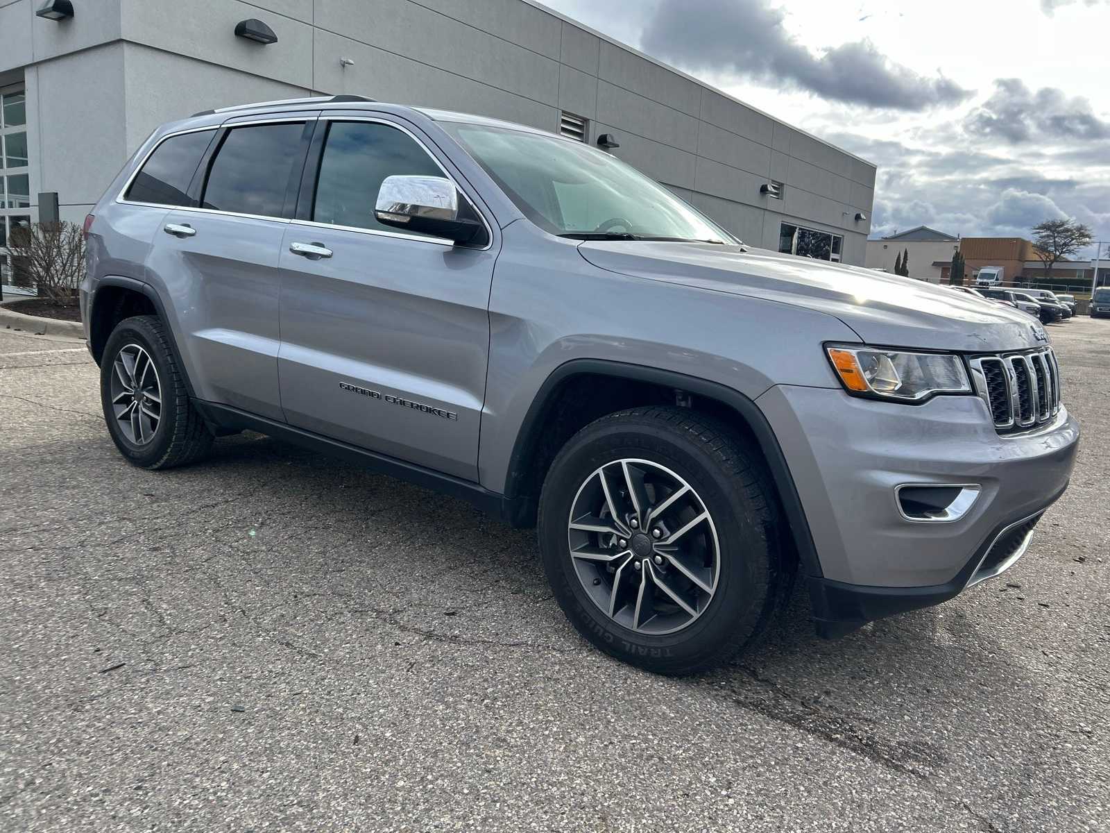 Thumbnail: 2020 Jeep Grand Cherokee - 7