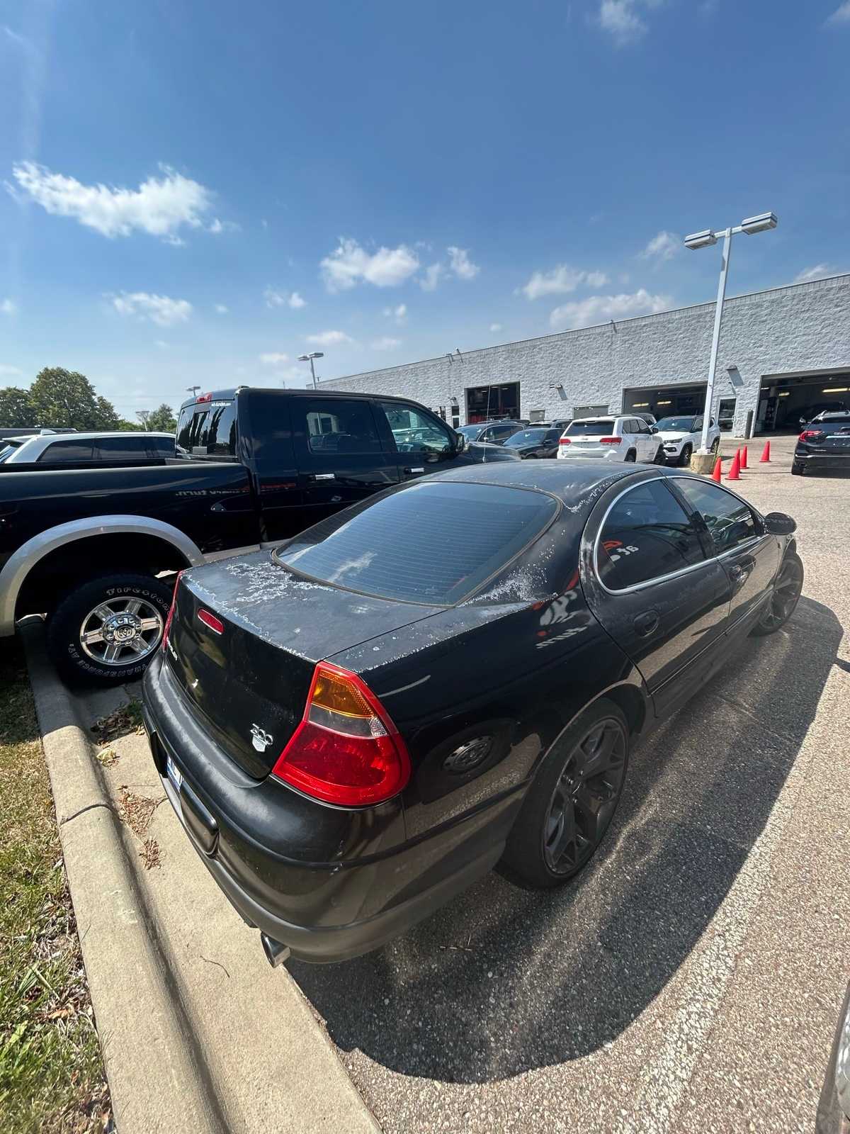 Thumbnail: 2002 Chrysler 300 - 6