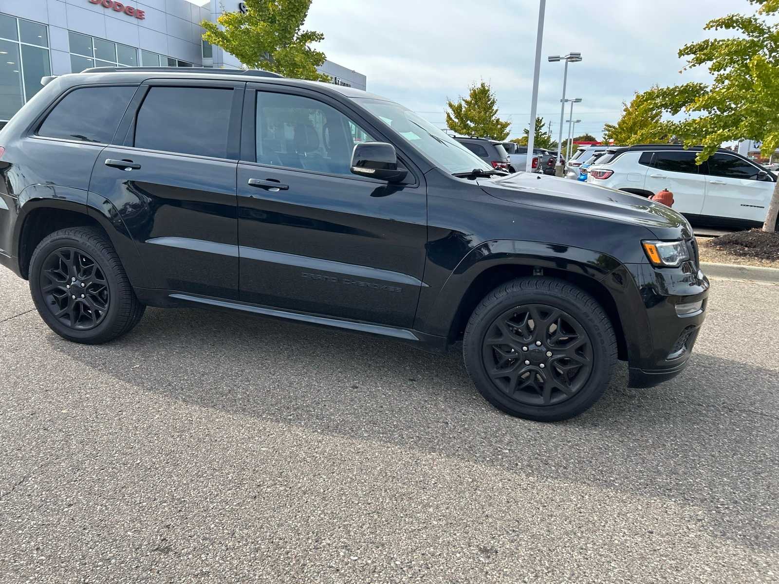Thumbnail: 2021 Jeep Grand Cherokee - 10
