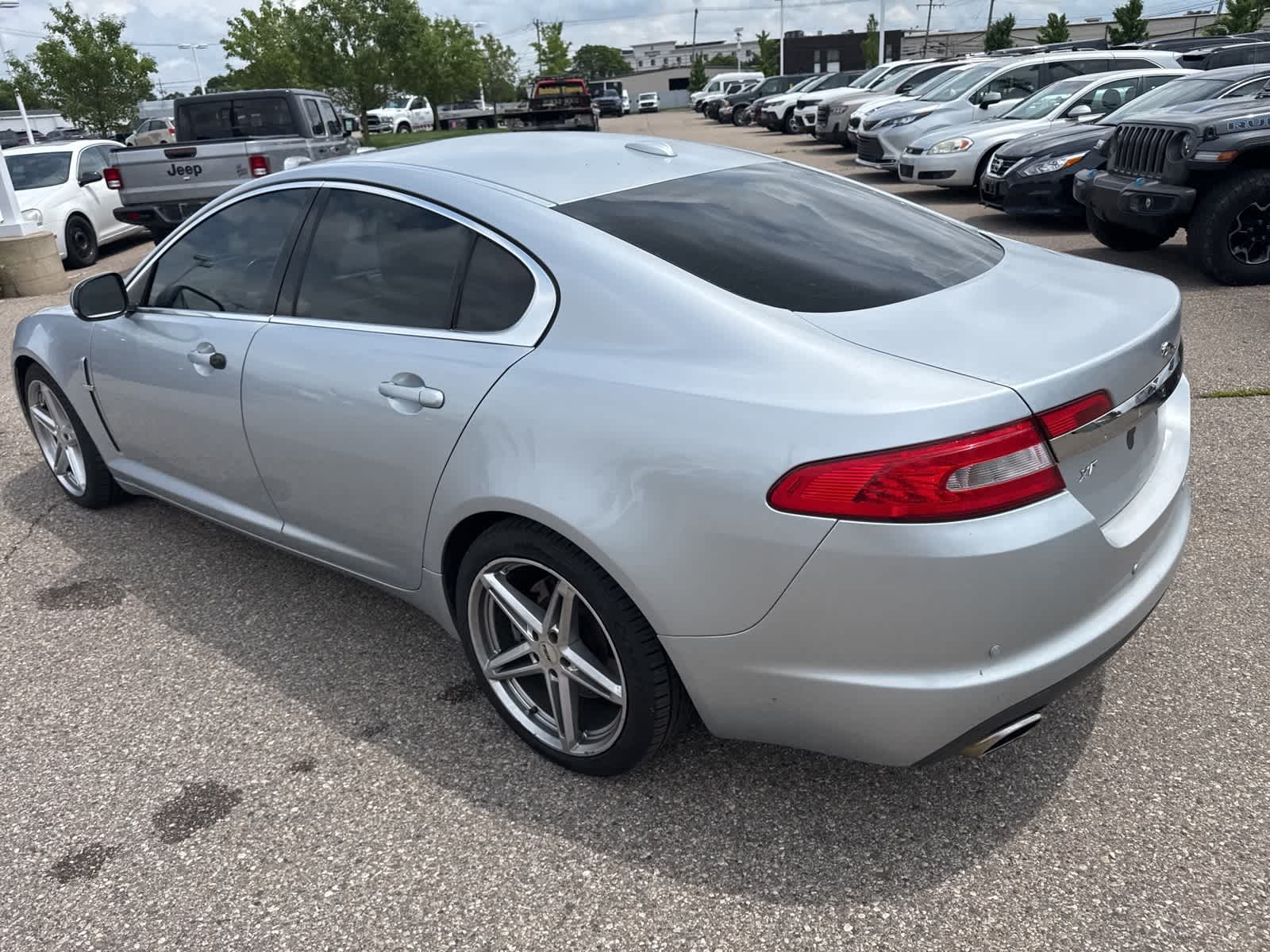 Thumbnail: 2011 Jaguar XF - 20