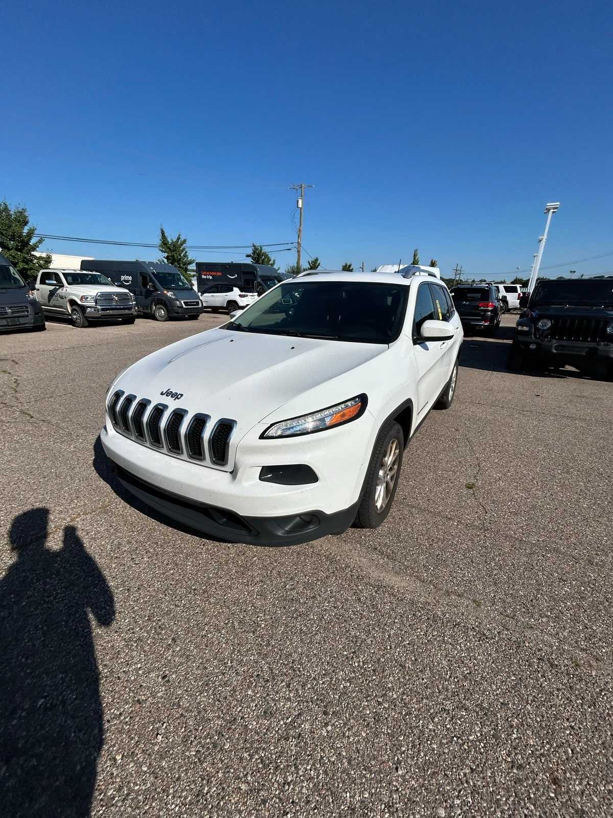 Thumbnail: 2016 Jeep Cherokee - 3