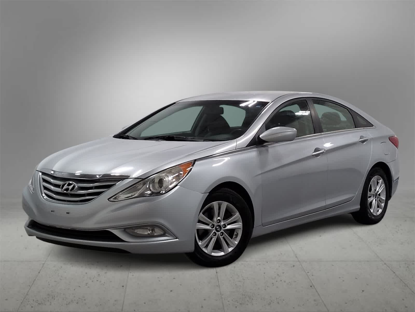 2013 Hyundai Sonata GLS -
                  Farmington Hills, MI