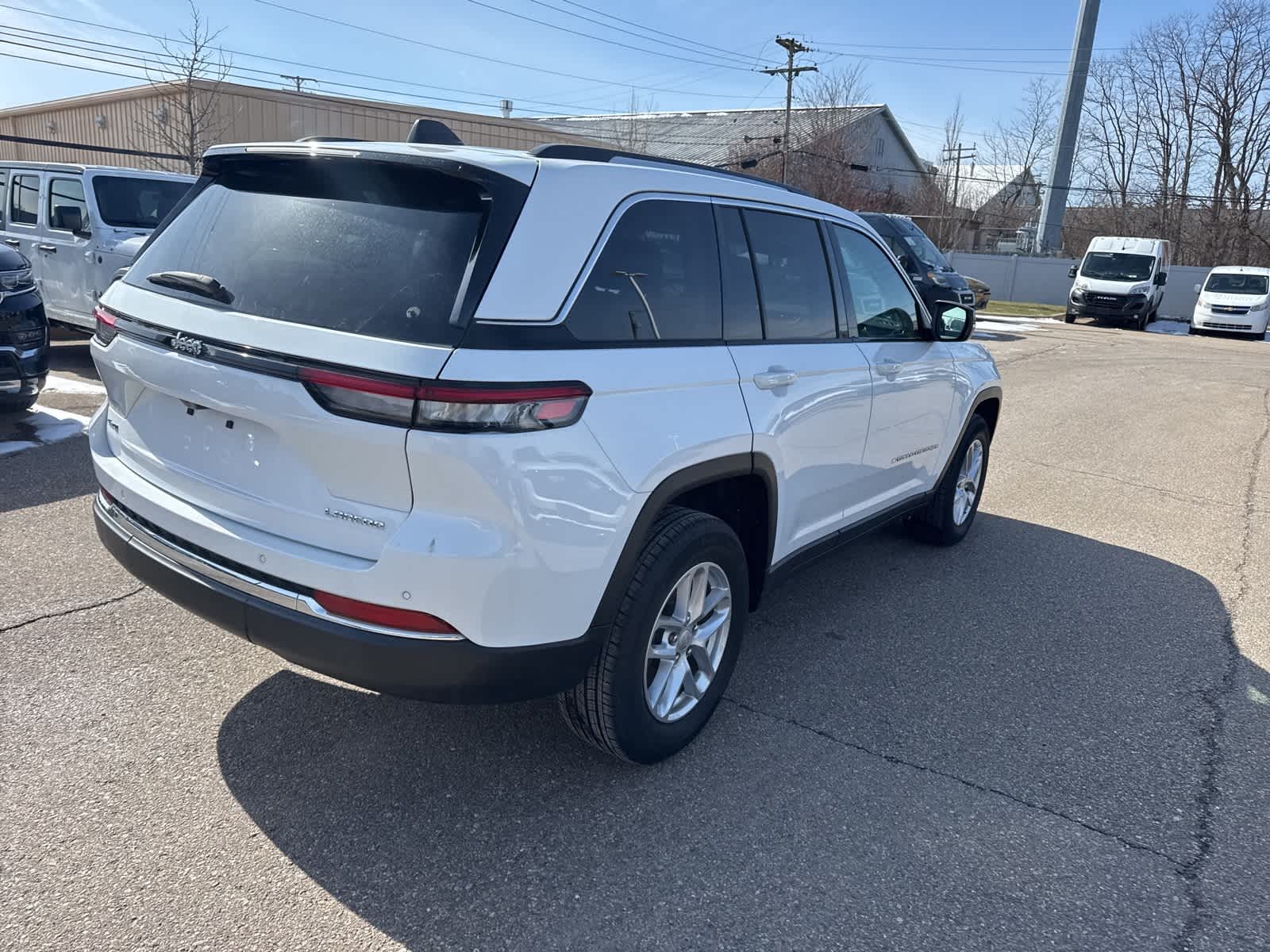 Thumbnail: 2024 Jeep Grand Cherokee - 13