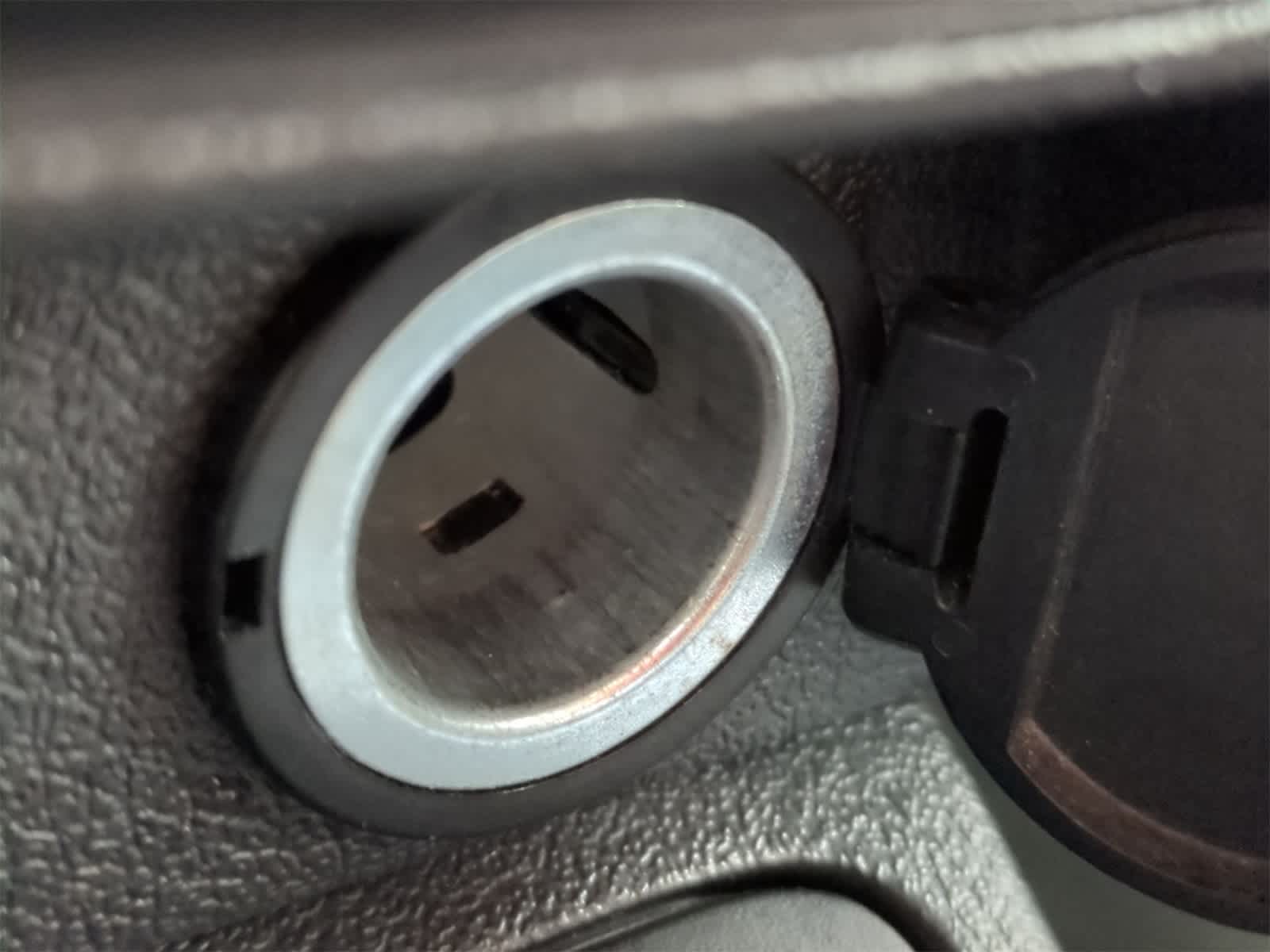 Thumbnail: 2015 Jeep Patriot - 31