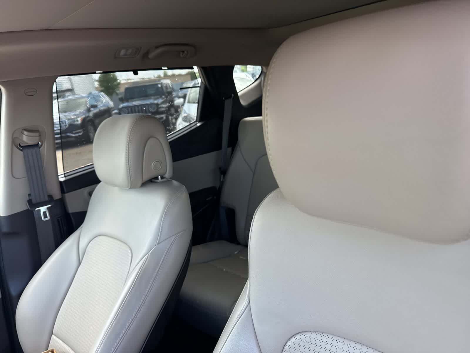 Thumbnail: 2014 Hyundai Santa Fe - 33