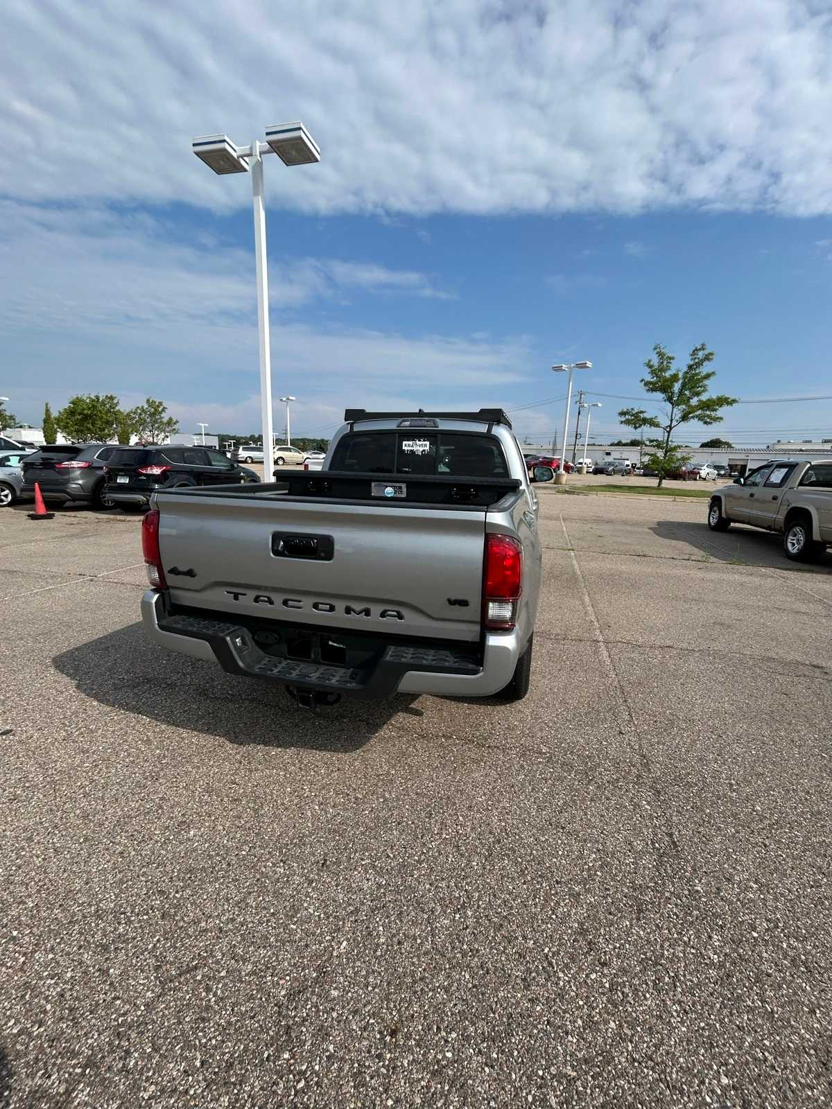 Thumbnail: 2023 Toyota Tacoma - 23