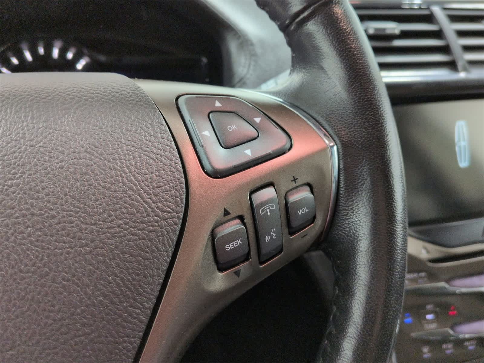 Thumbnail: 2014 Lincoln MKX - 24