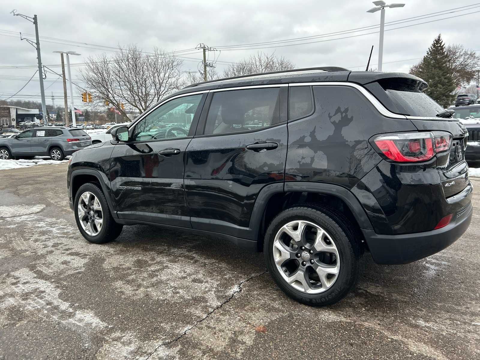 Thumbnail: 2018 Jeep Compass - 16