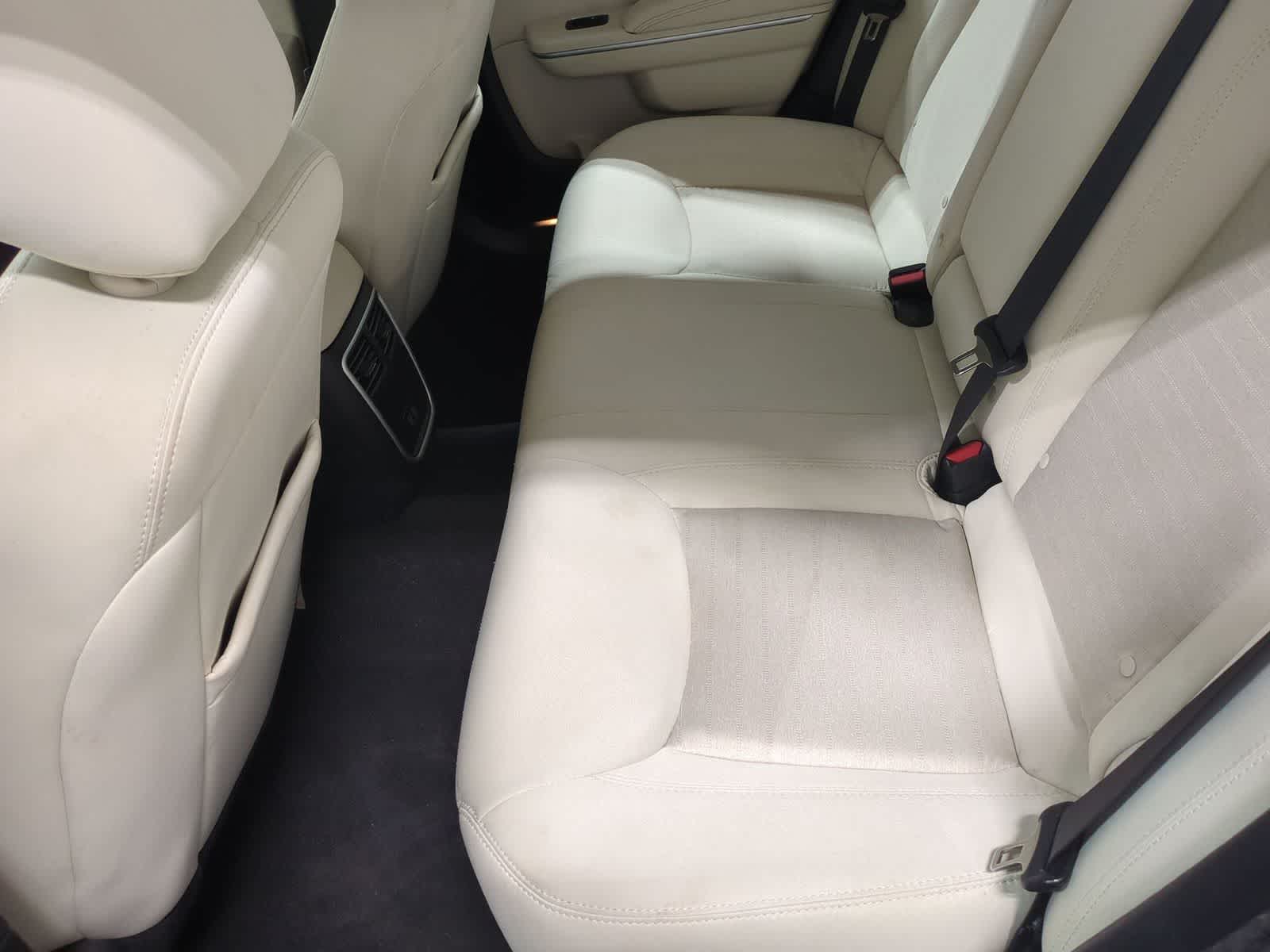 Thumbnail: 2023 Chrysler 300 - 20