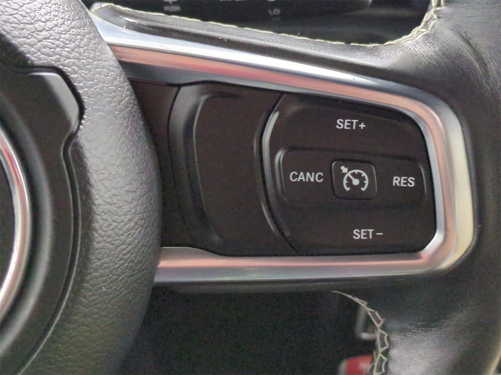 Thumbnail: 2018 Jeep Wrangler - 24