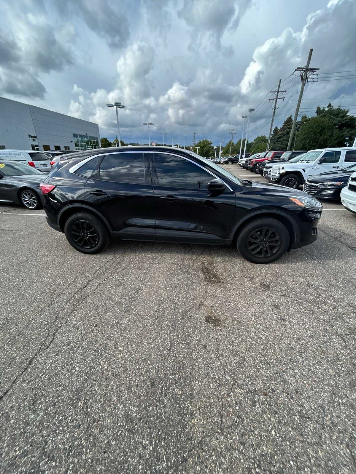Thumbnail: 2021 Ford Escape - 13