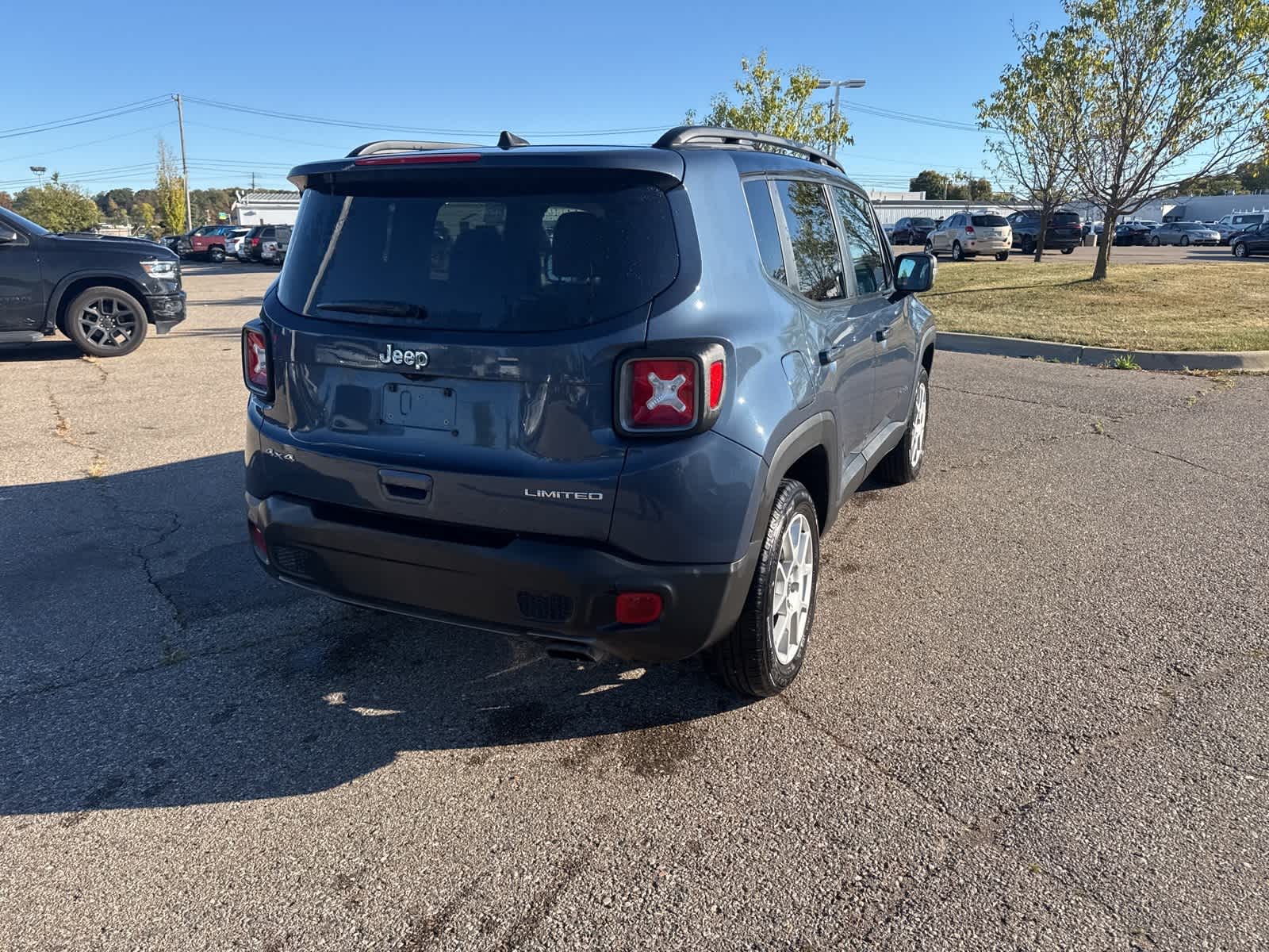 Thumbnail: 2021 Jeep Renegade - 20