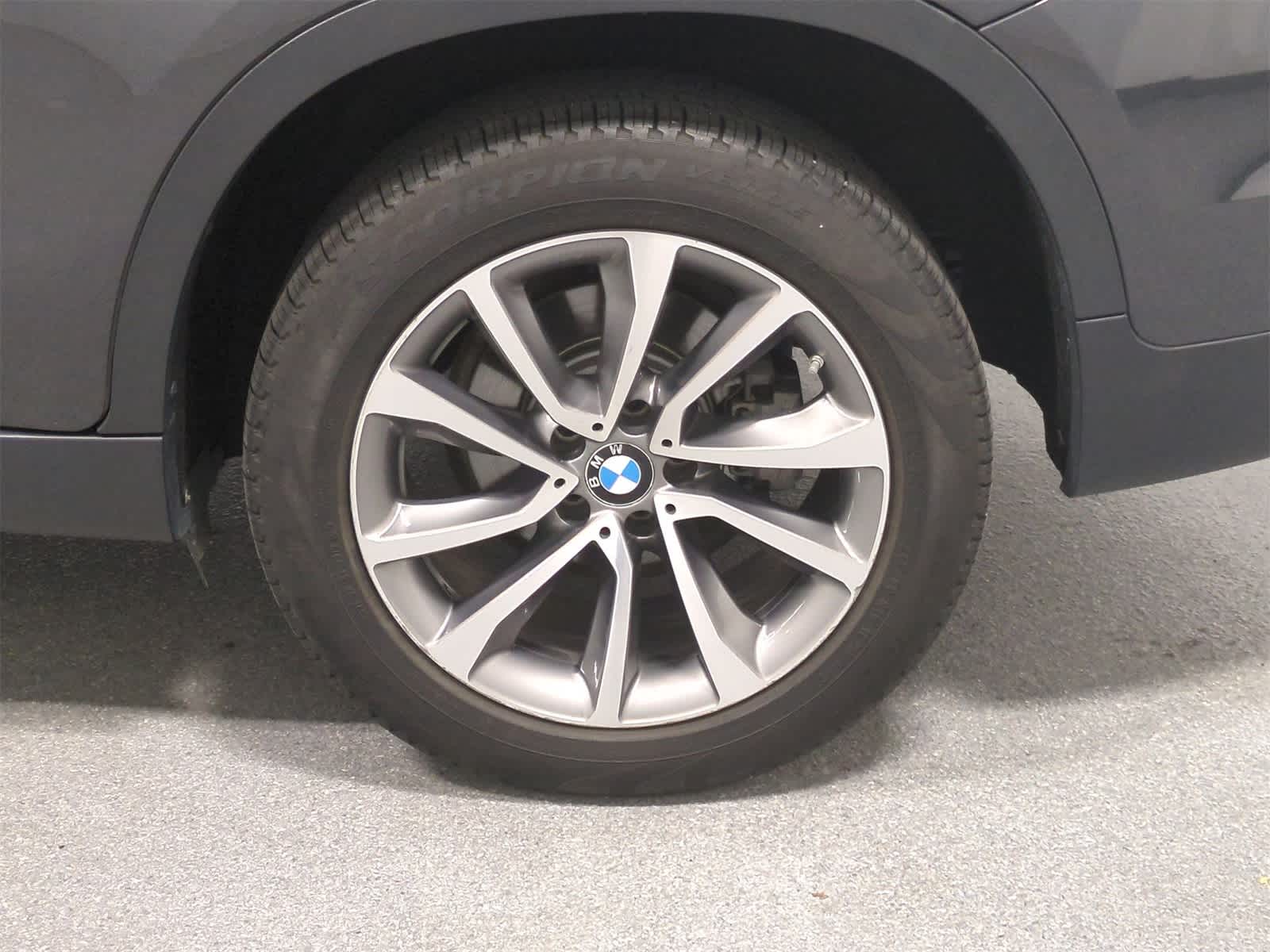 Thumbnail: 2017 BMW X6 - 14
