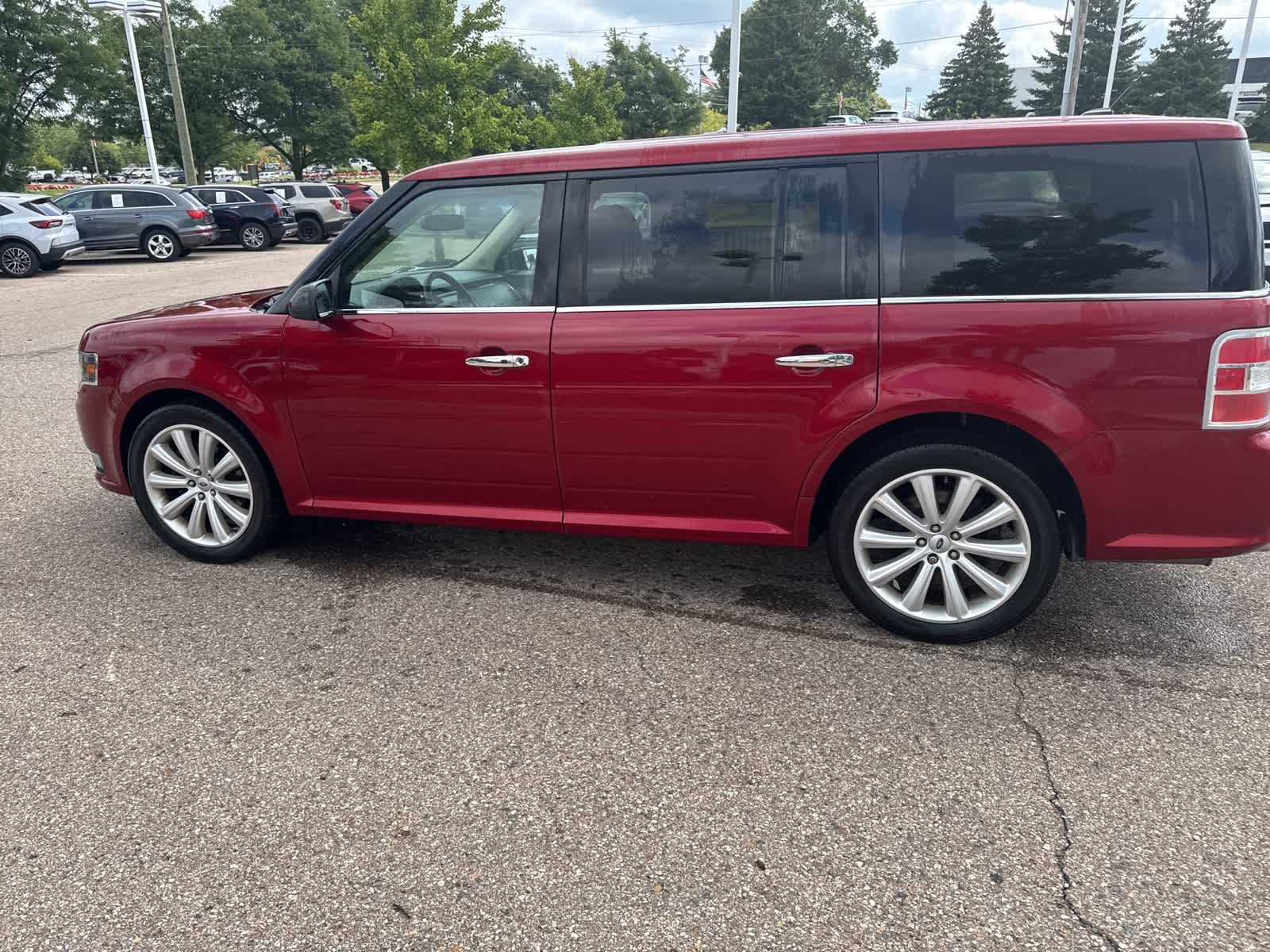 Thumbnail: 2019 Ford Flex - 26
