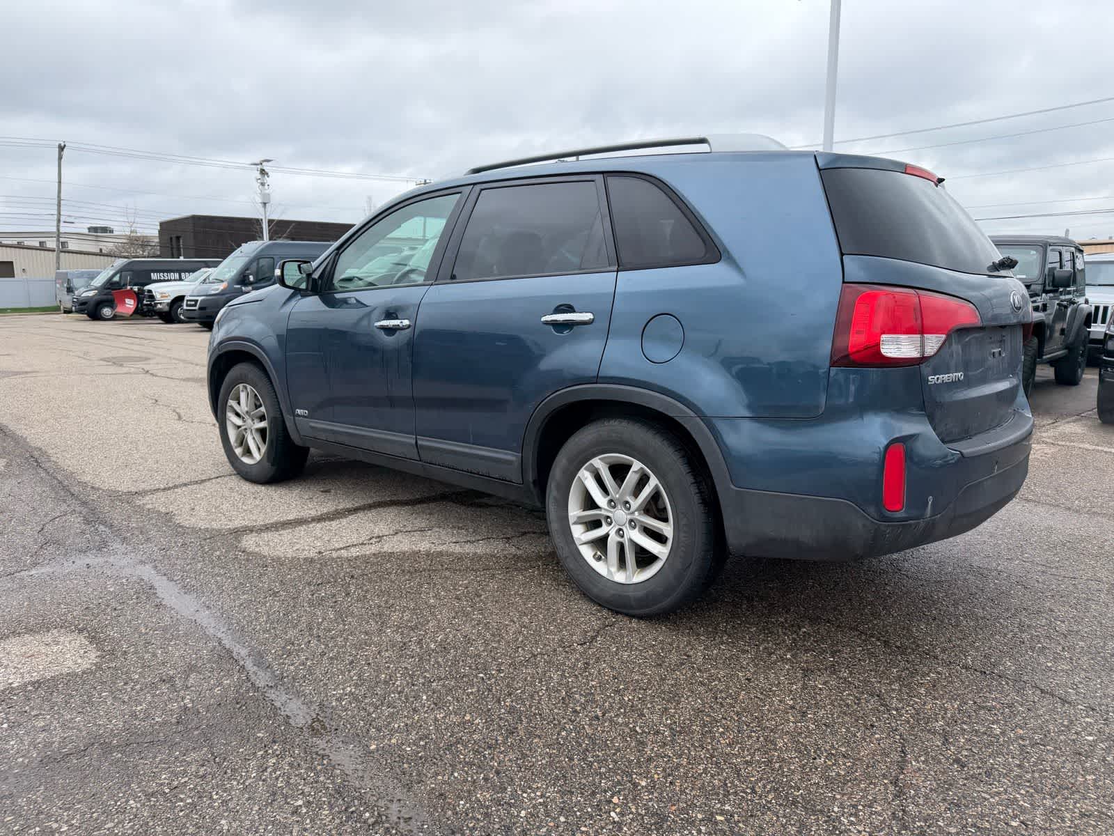 Thumbnail: 2014 Kia Sorento - 29