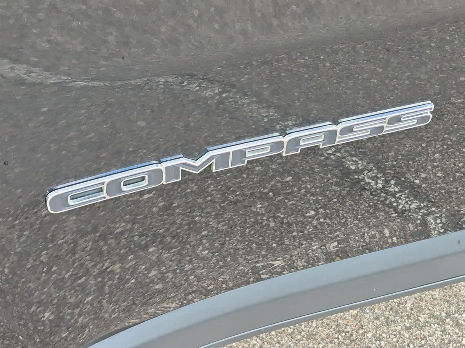 Thumbnail: 2018 Jeep Compass - 13