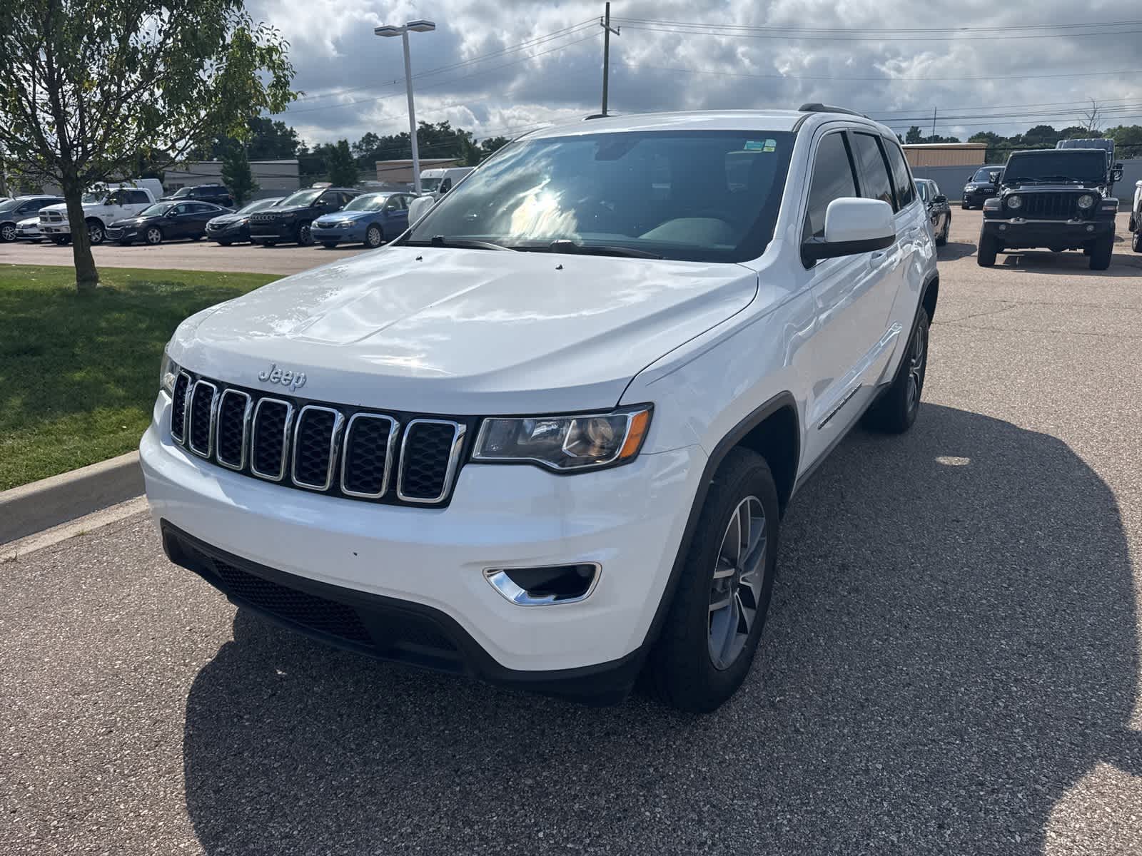 Thumbnail: 2020 Jeep Grand Cherokee - 1