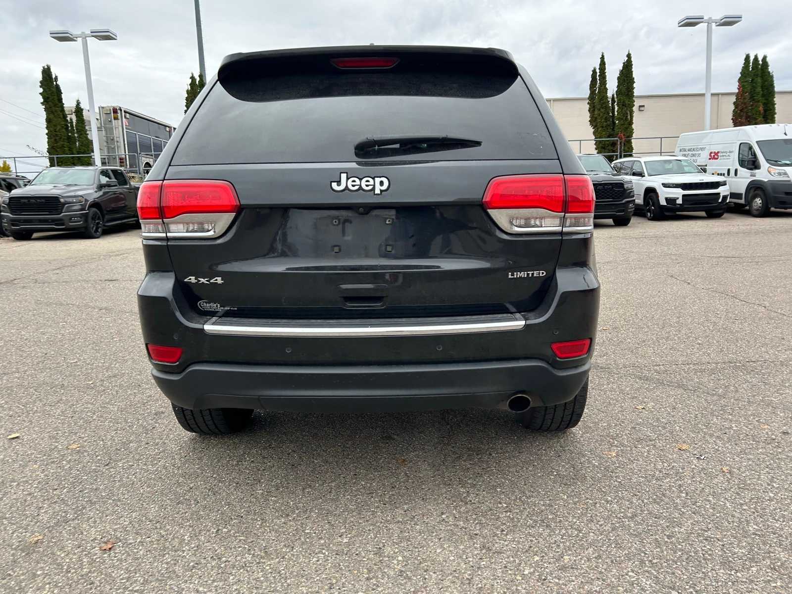 Thumbnail: 2015 Jeep Grand Cherokee - 21