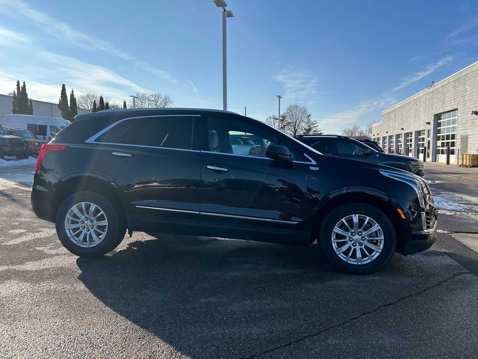 Thumbnail: 2019 Cadillac XT5 - 17