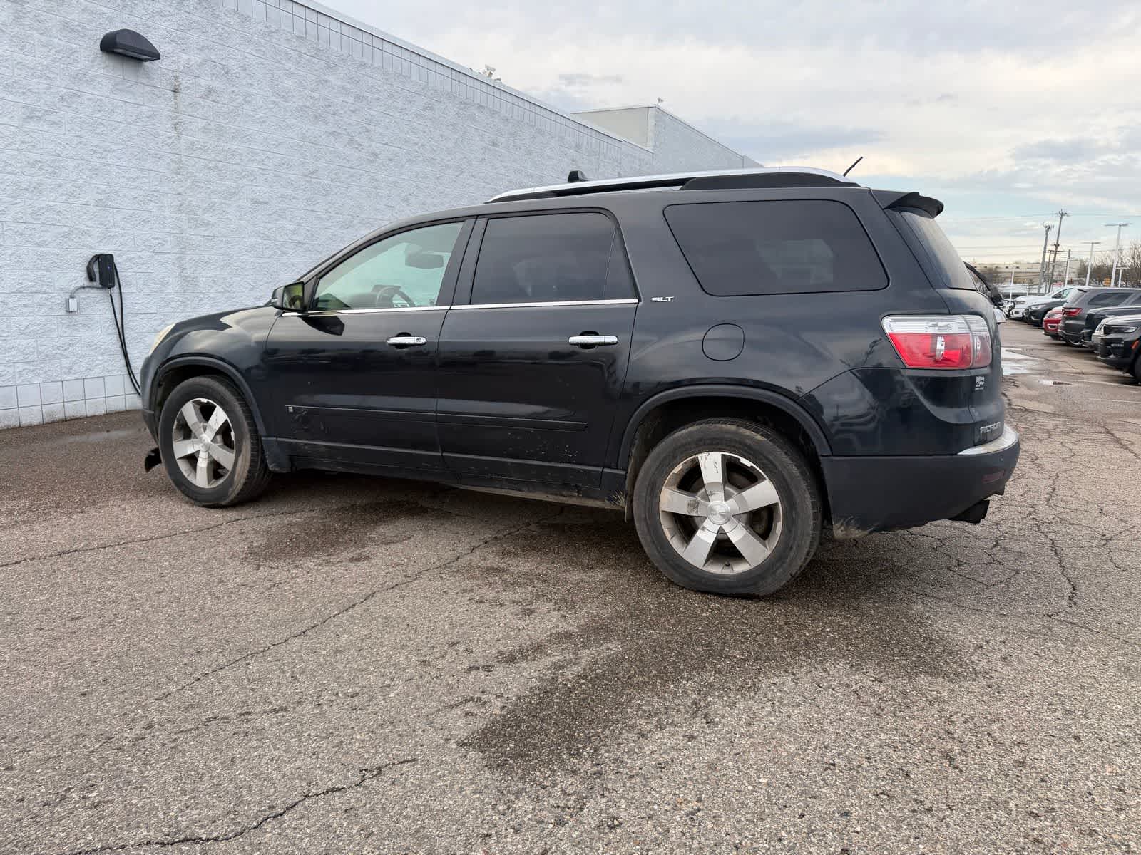 Thumbnail: 2009 GMC Acadia - 28