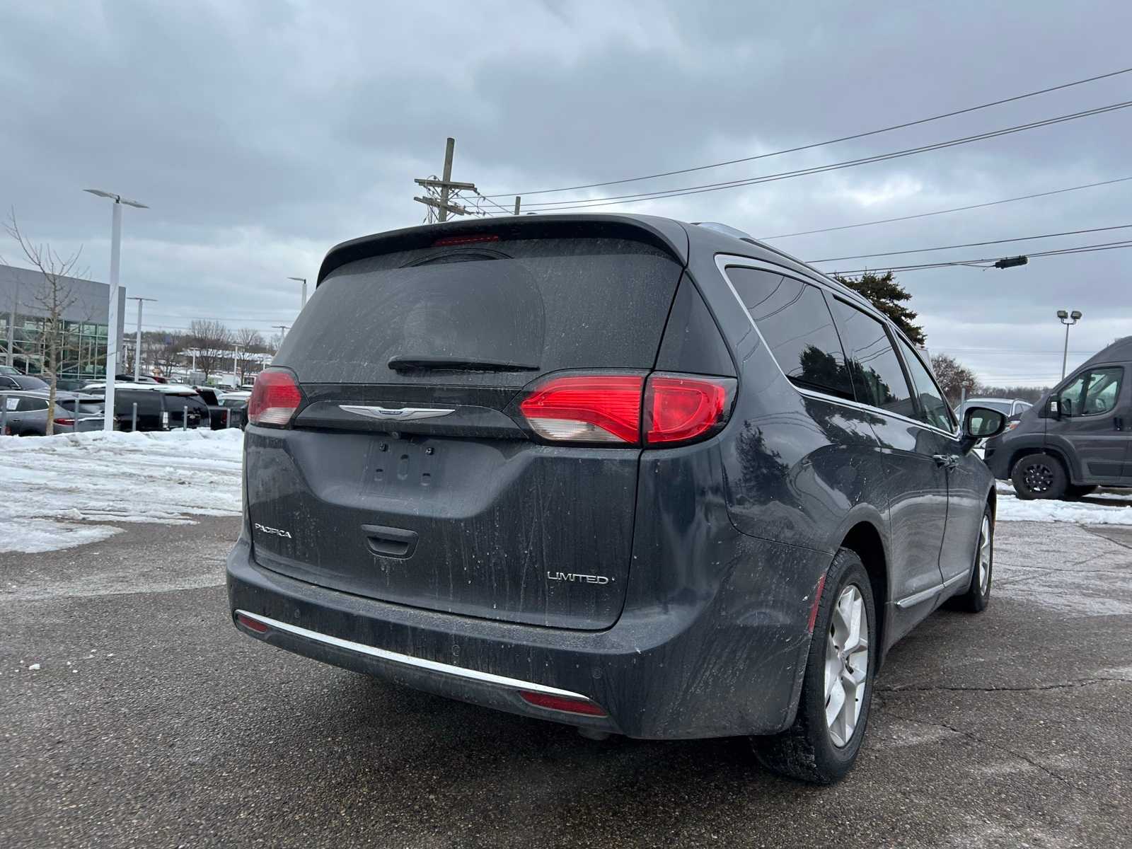 Thumbnail: 2020 Chrysler Pacifica - 14