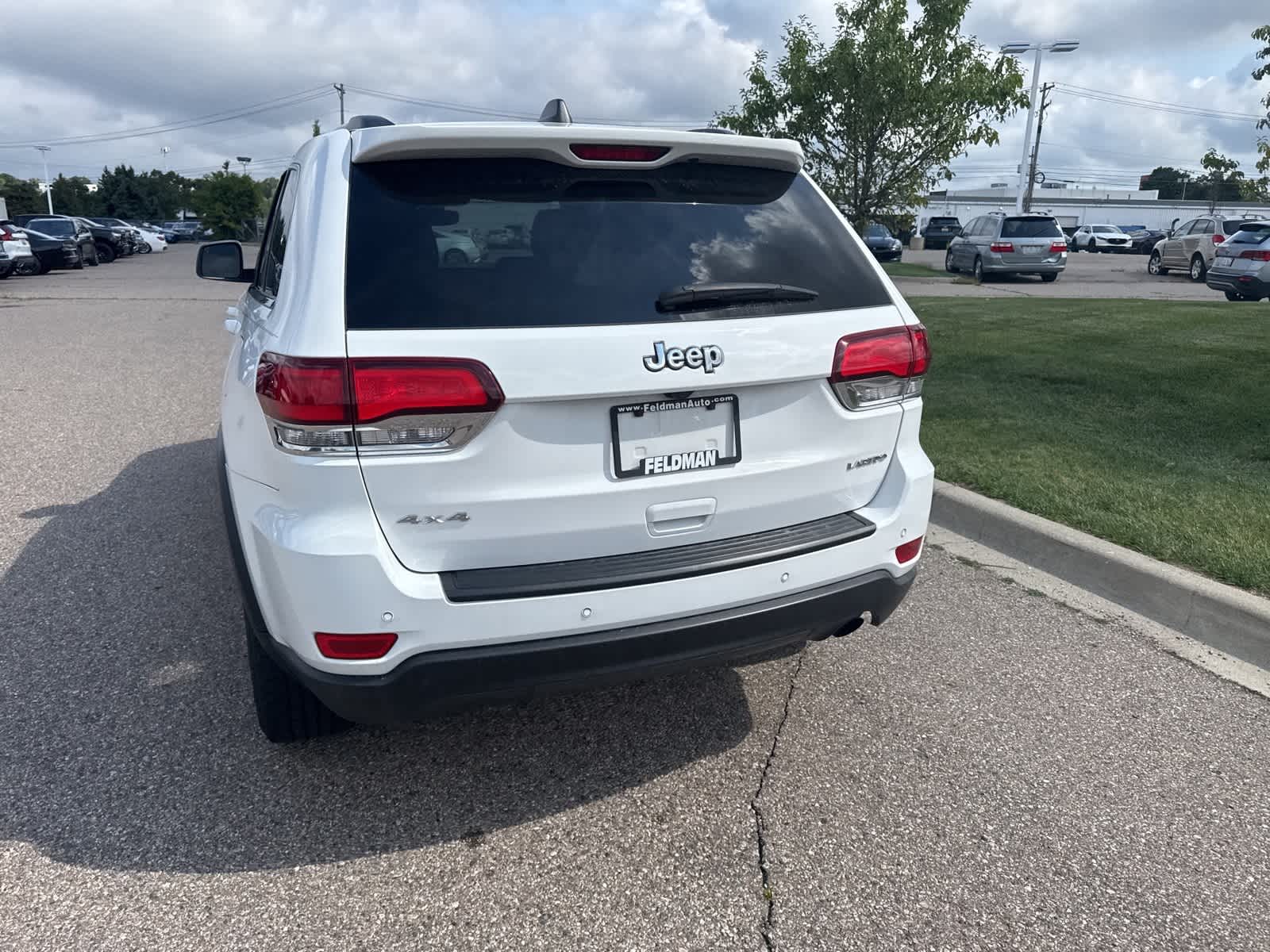 Thumbnail: 2020 Jeep Grand Cherokee - 24