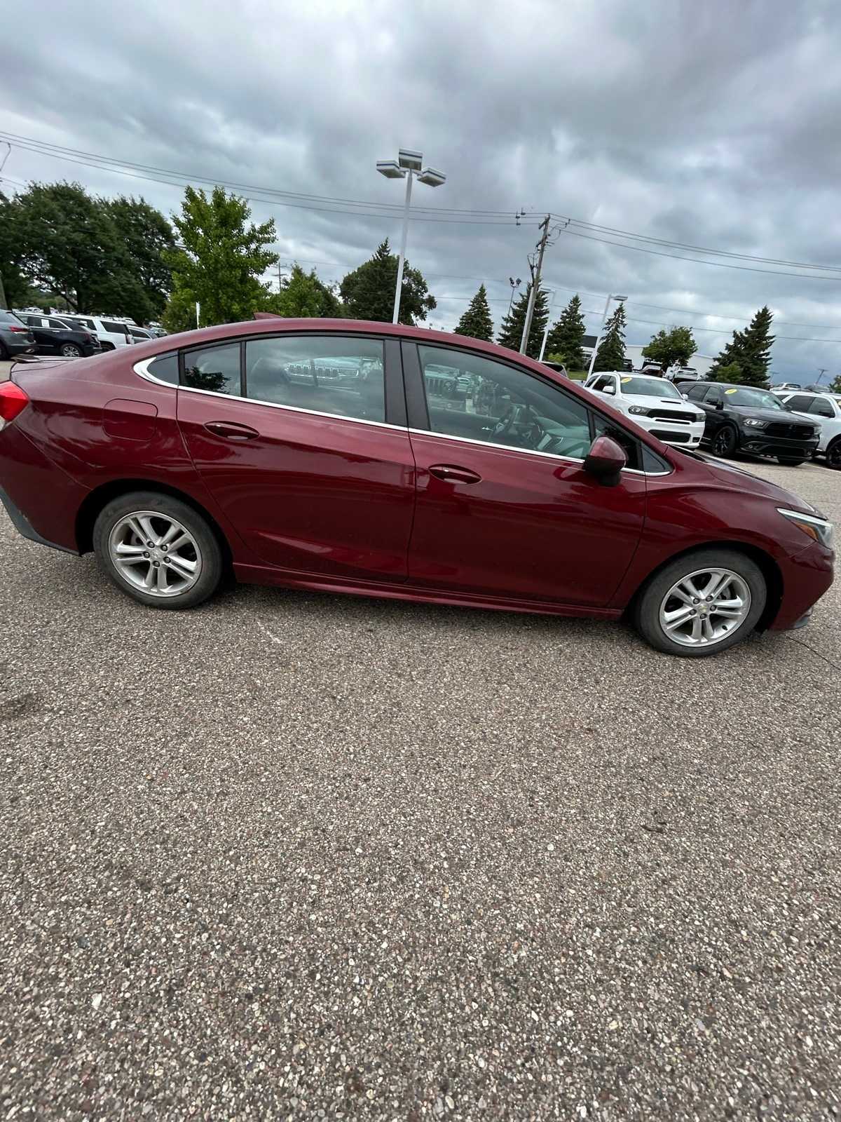 Thumbnail: 2016 Chevrolet Cruze - 12