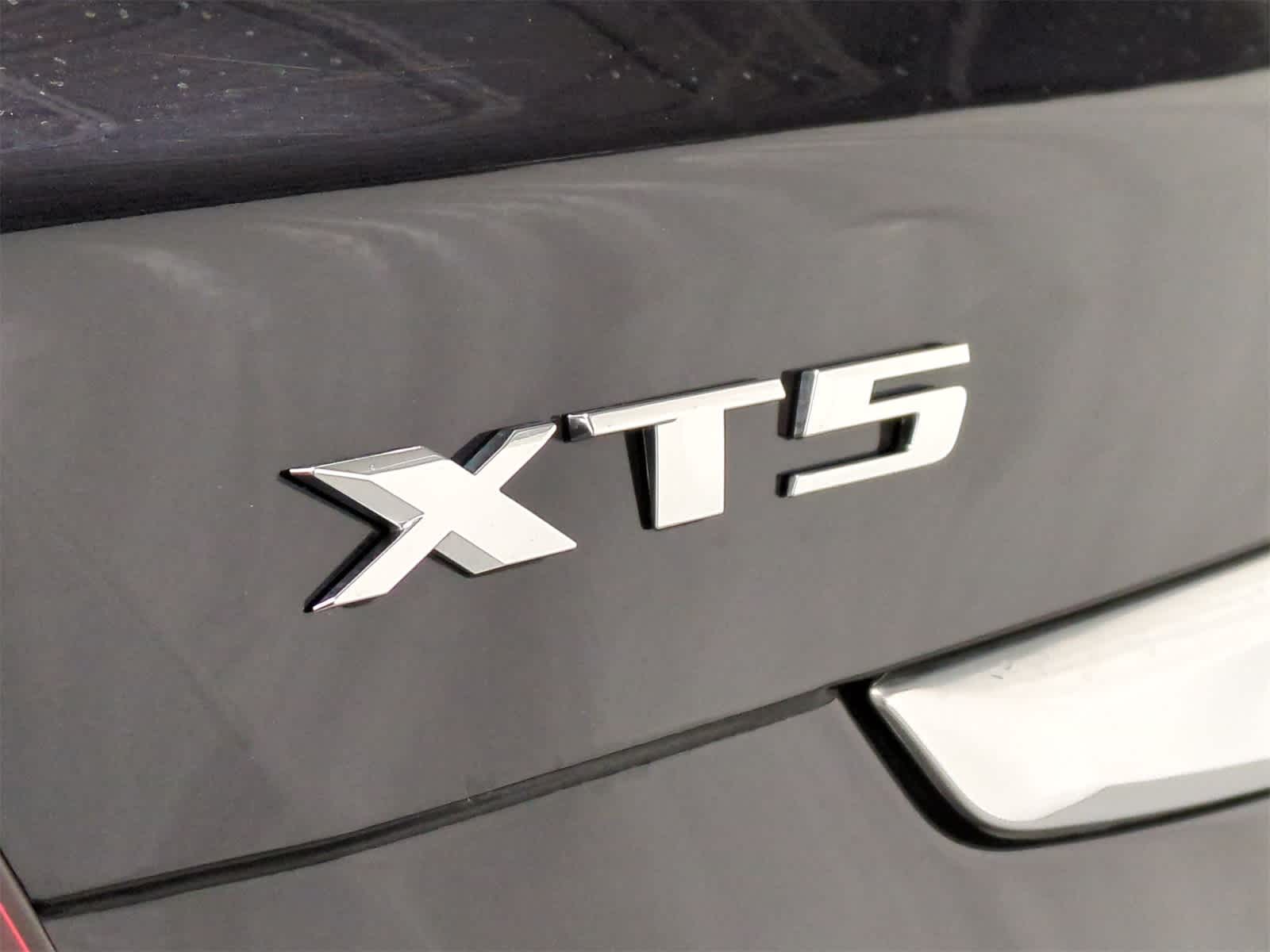 Thumbnail: 2021 Cadillac XT5 - 13