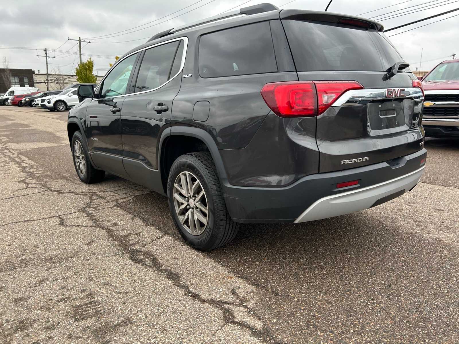 Thumbnail: 2017 GMC Acadia - 21