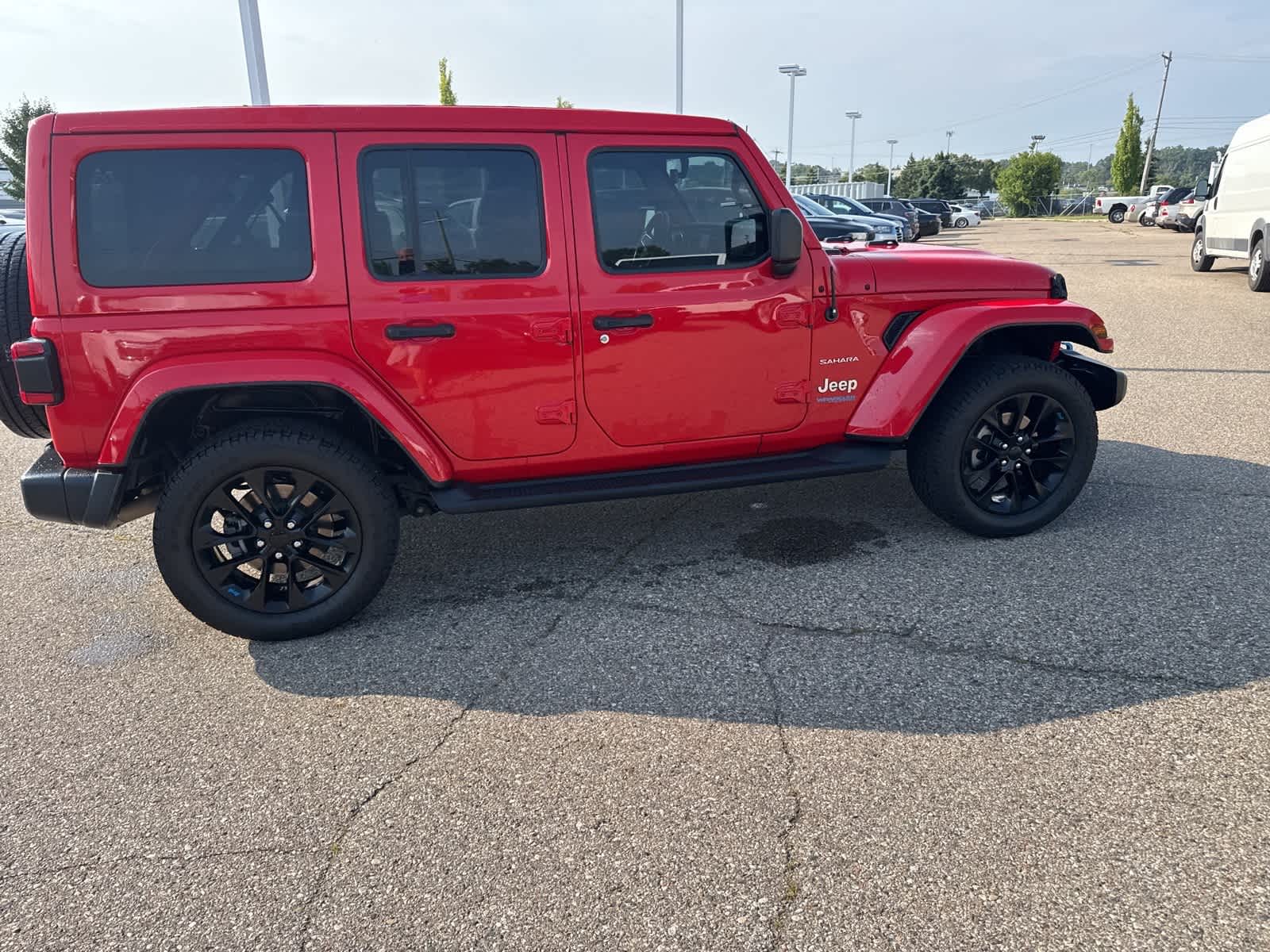 Thumbnail: 2022 Jeep Wrangler - 13