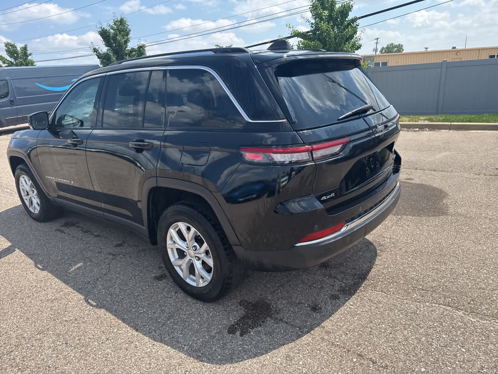 Thumbnail: 2023 Jeep Grand Cherokee - 23
