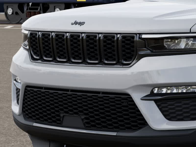 Thumbnail: 2025 Jeep Grand Cherokee - 11