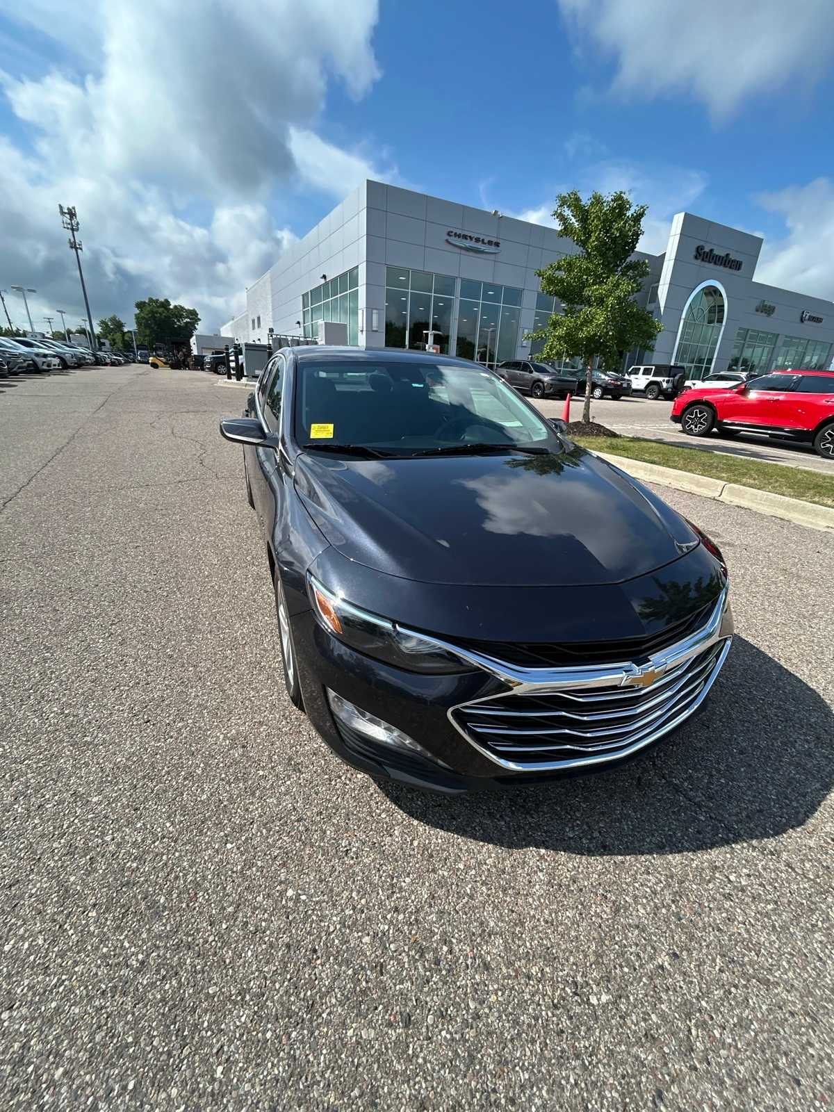 Thumbnail: 2023 Chevrolet Malibu - 5