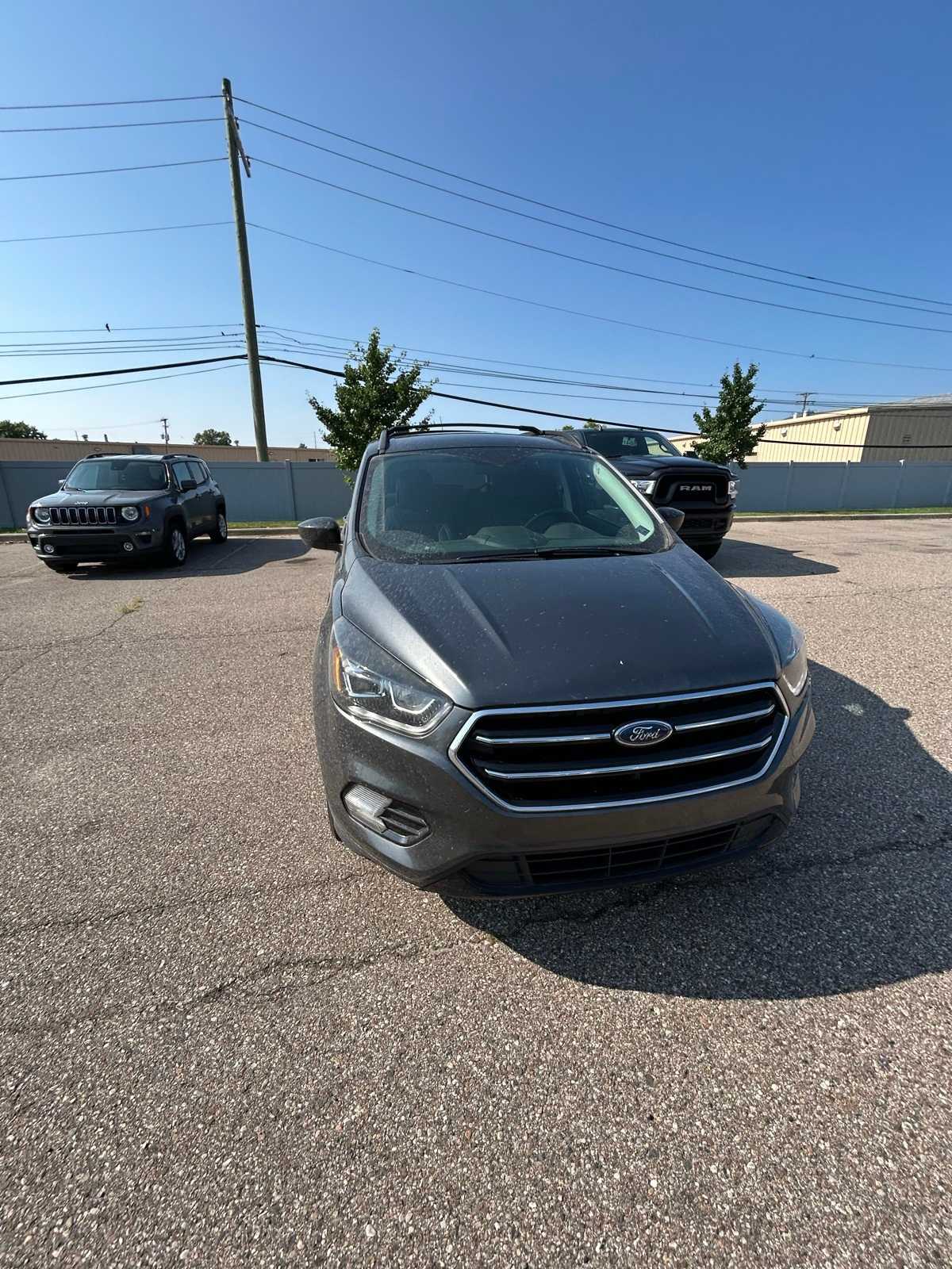 Thumbnail: 2019 Ford Escape - 8