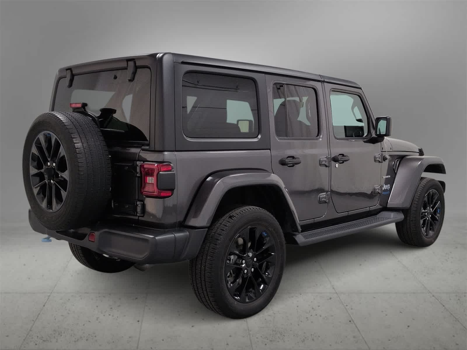 Thumbnail: 2022 Jeep Wrangler - 8