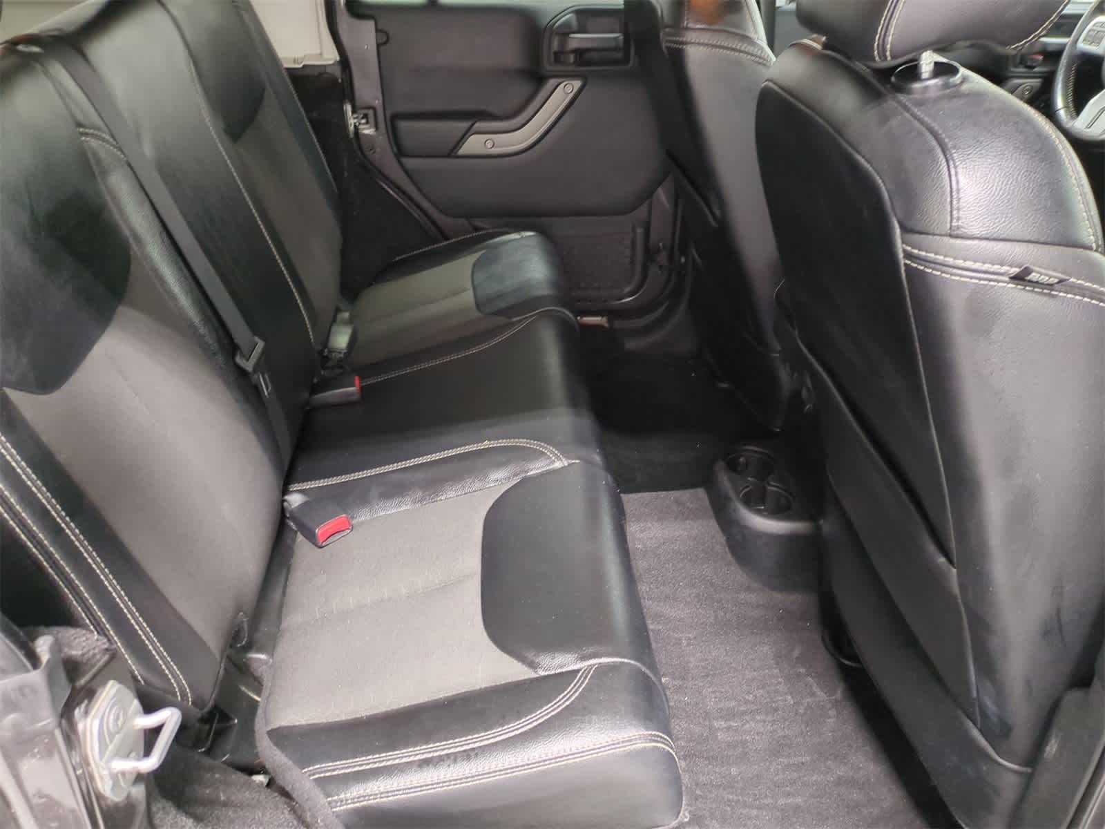 Thumbnail: 2018 Jeep Wrangler - 20