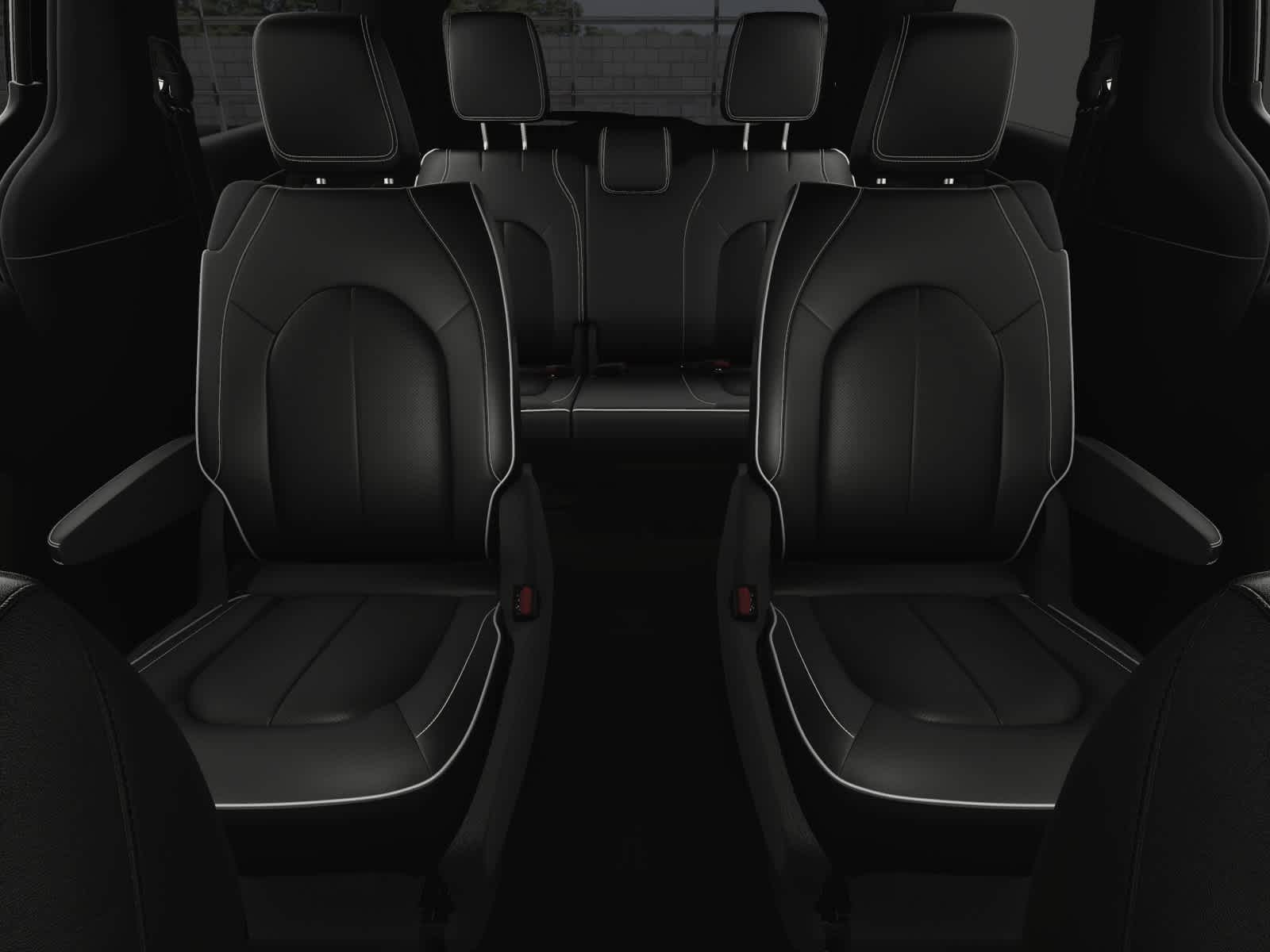 Thumbnail: 2025 Chrysler Pacifica - 19