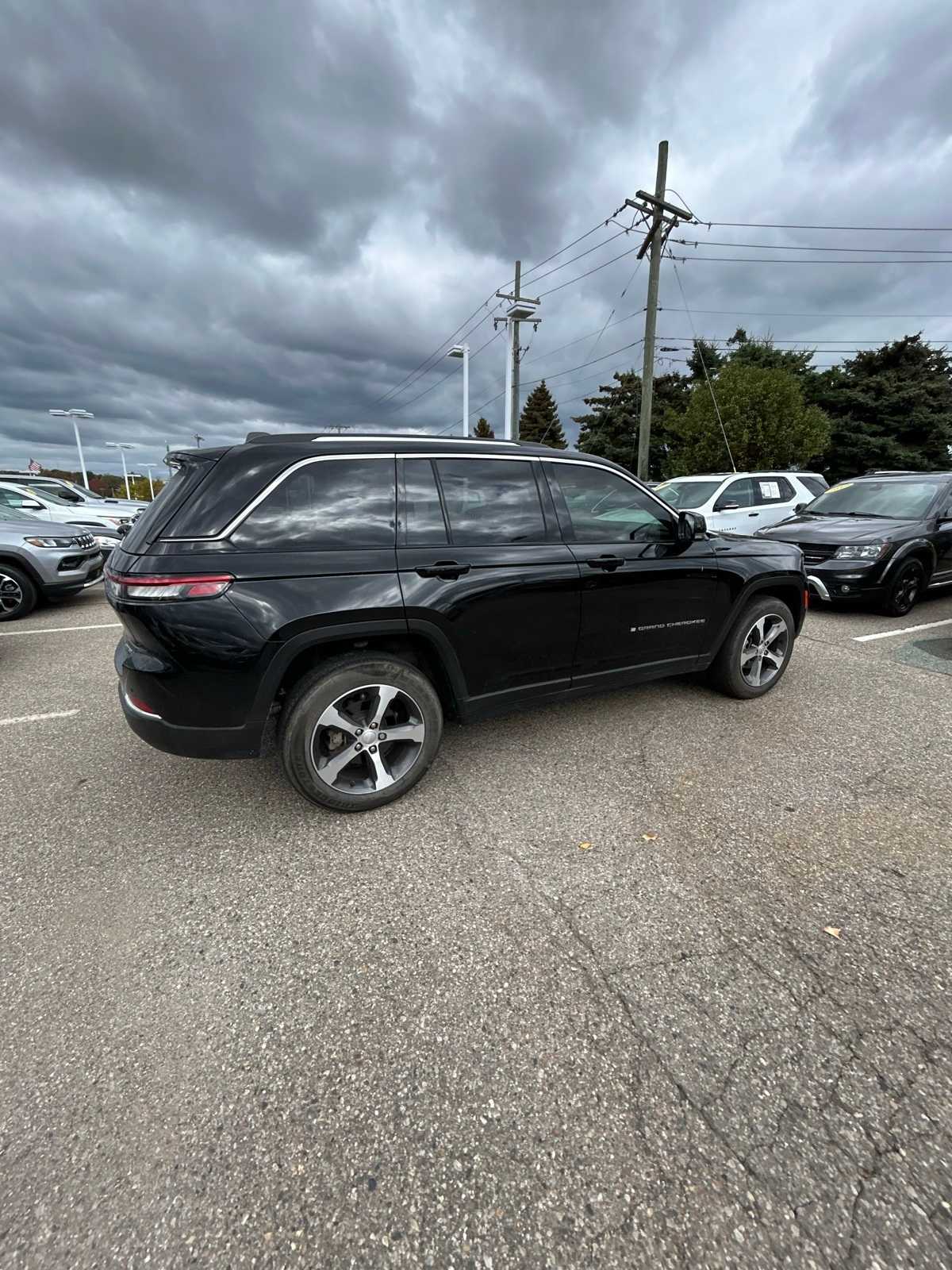 Thumbnail: 2023 Jeep Grand Cherokee - 15