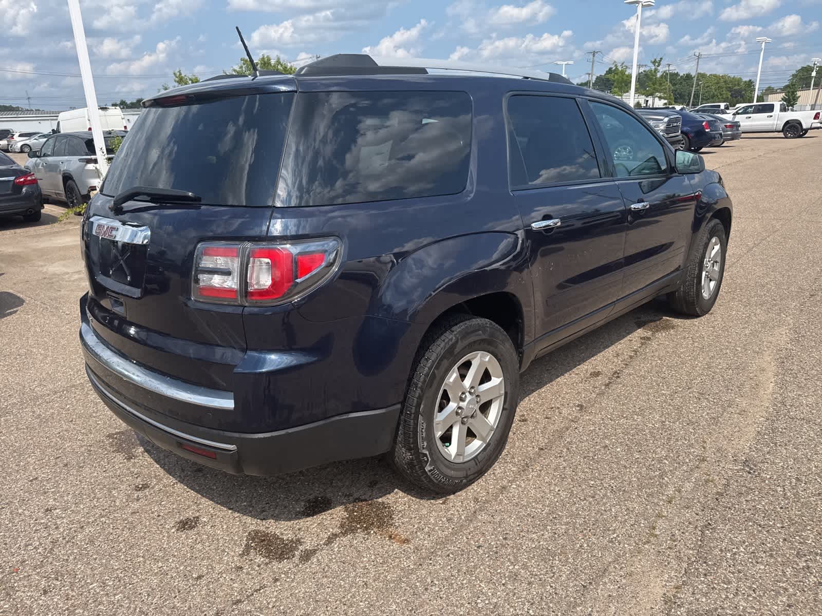 Thumbnail: 2016 GMC Acadia - 13
