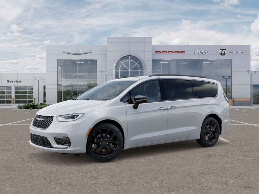 New 2026 Chrysler Pacifica Limited Passenger Van