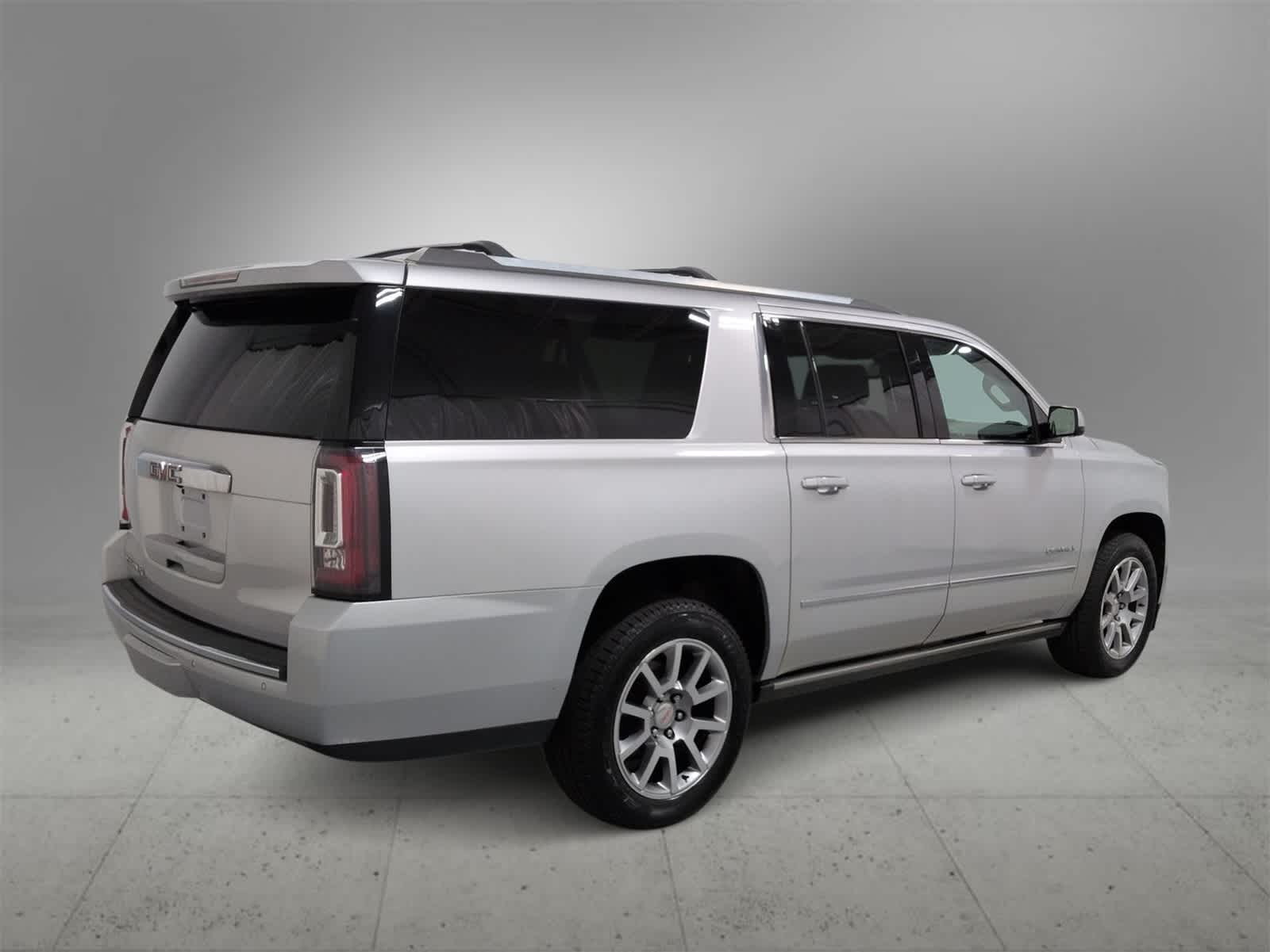 Thumbnail: 2020 GMC Yukon XL - 8