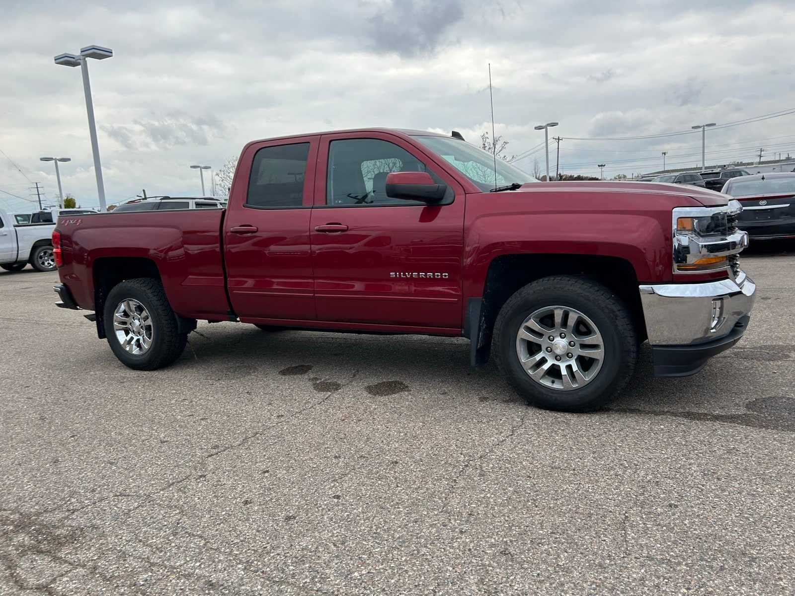 Thumbnail: 2018 Chevrolet Silverado 1500 - 8