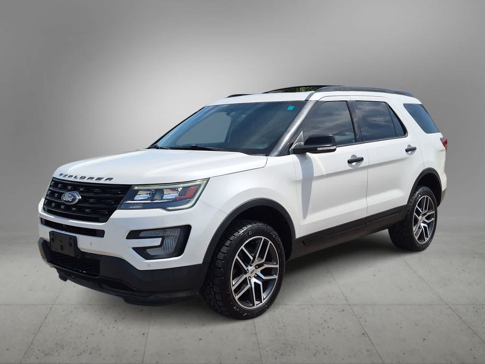 Thumbnail: 2016 Ford Explorer - 4
