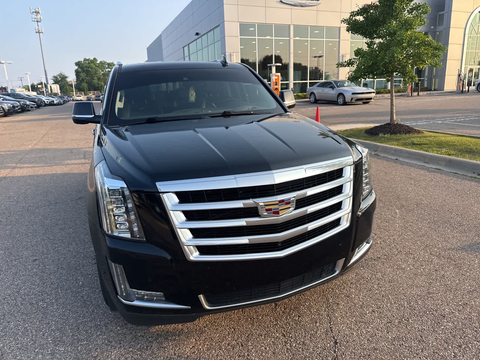 Thumbnail: 2018 Cadillac Escalade - 6