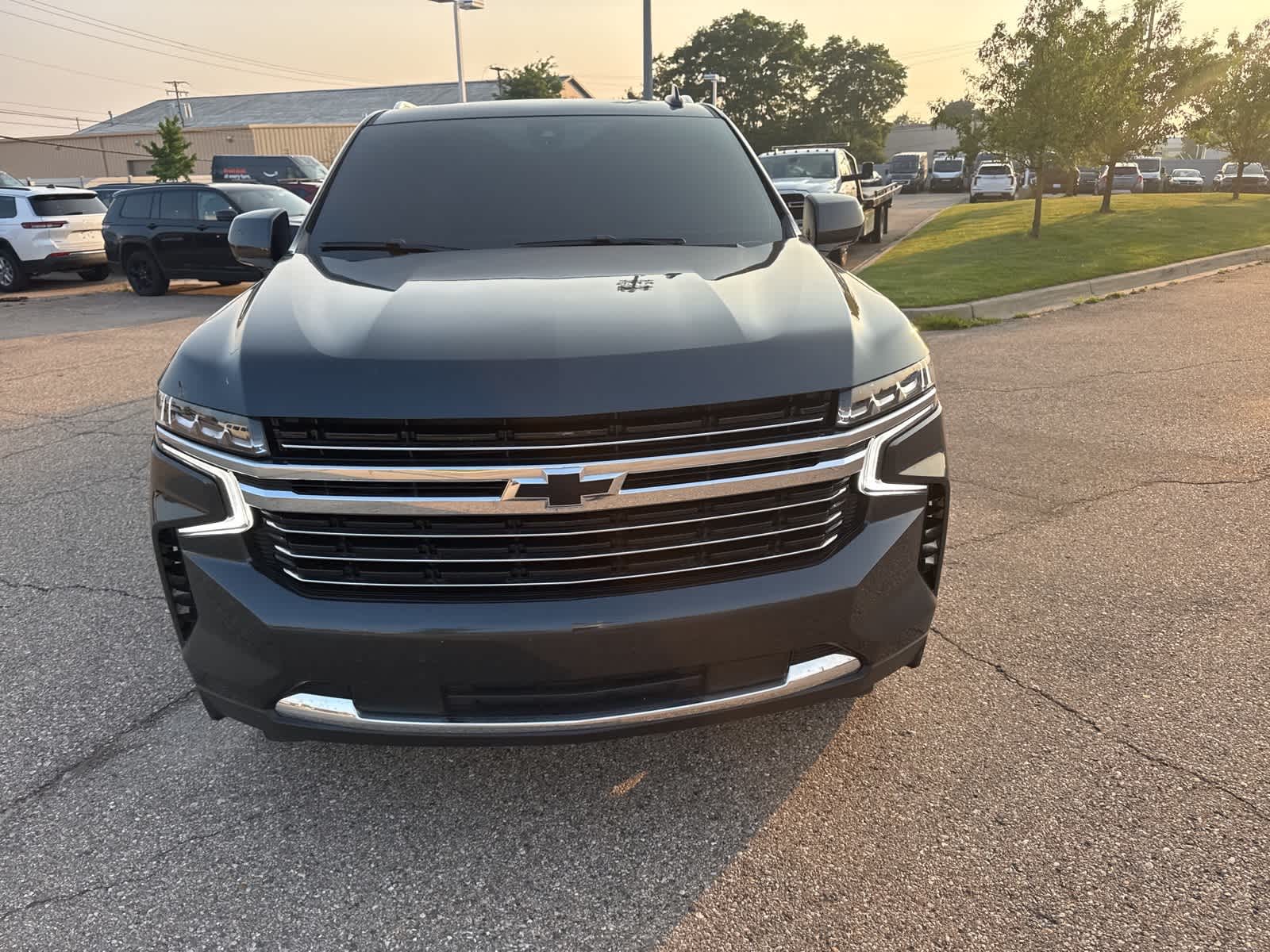 Thumbnail: 2022 Chevrolet Suburban - 5