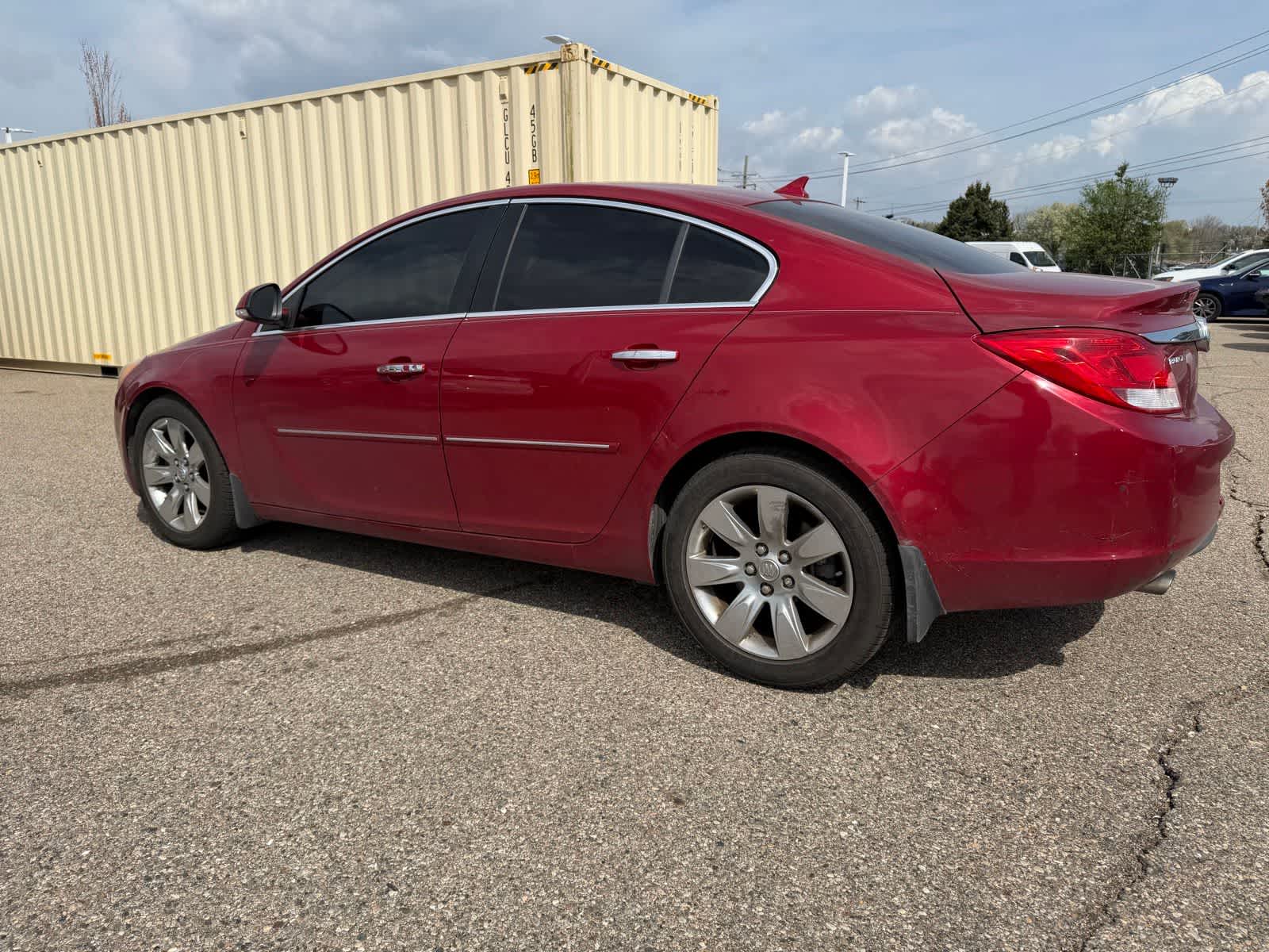 Thumbnail: 2012 Buick Regal - 21