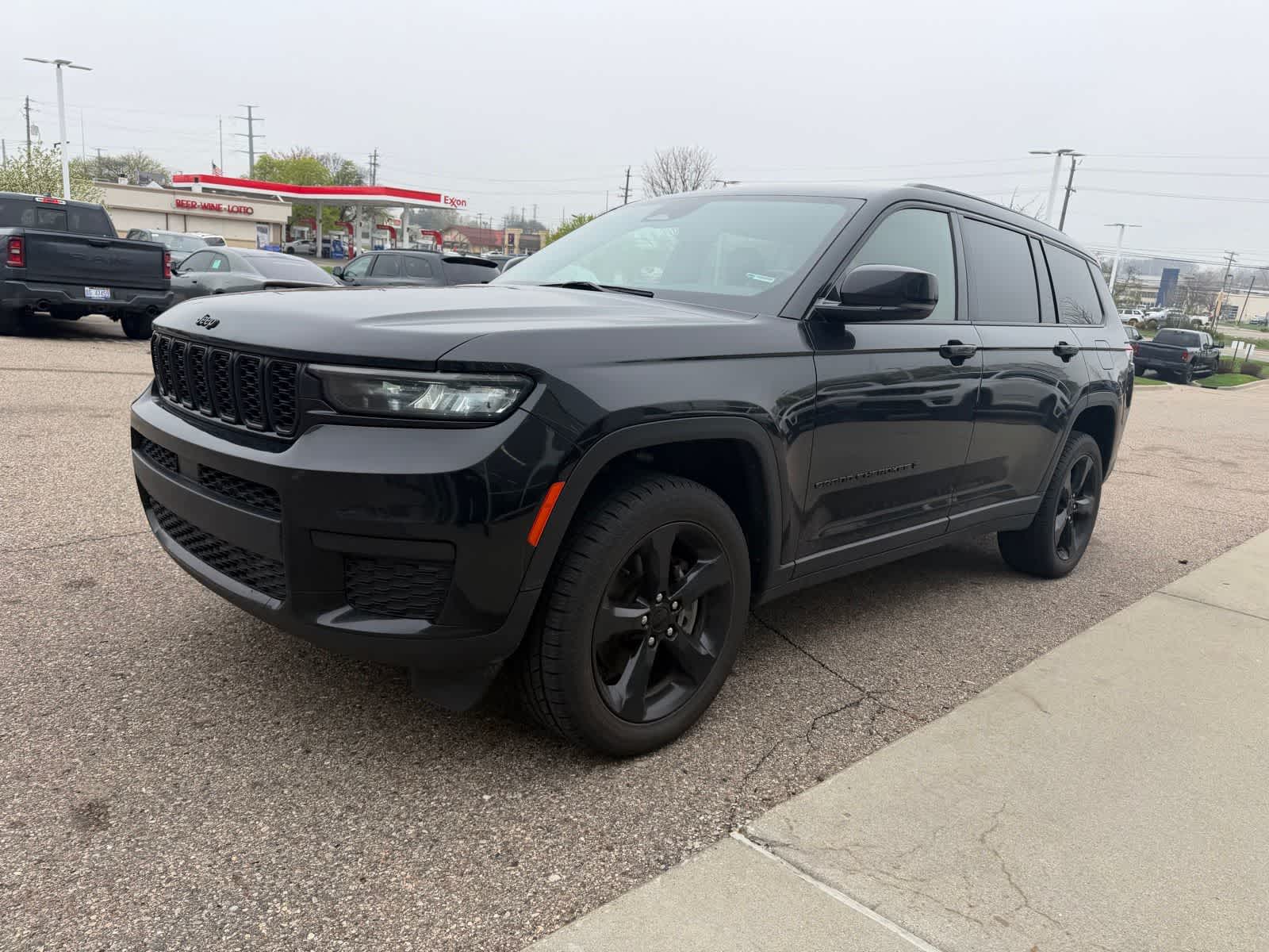 Thumbnail: 2022 Jeep Grand Cherokee L - 4
