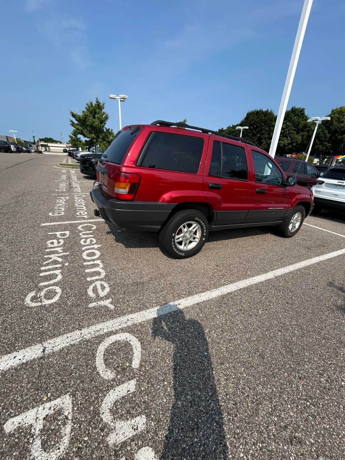 Thumbnail: 2004 Jeep Grand Cherokee - 16