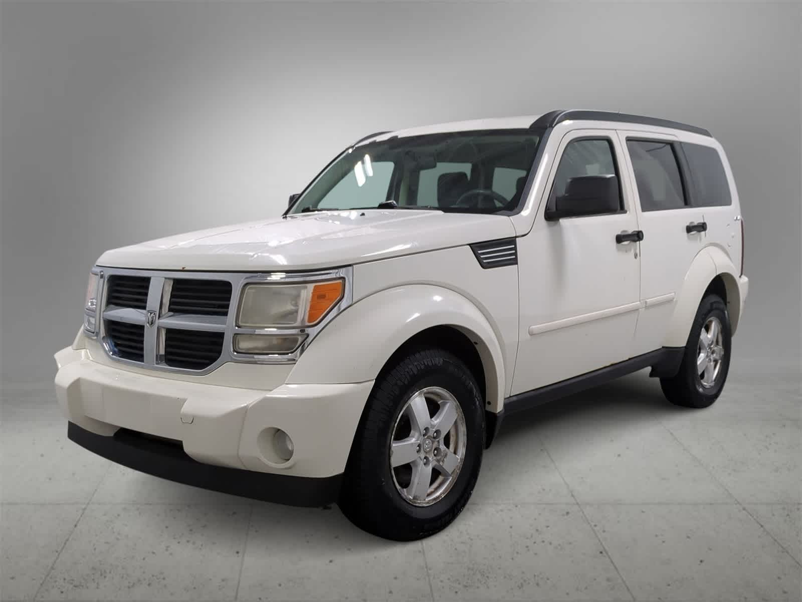 Thumbnail: 2009 Dodge Nitro - 4