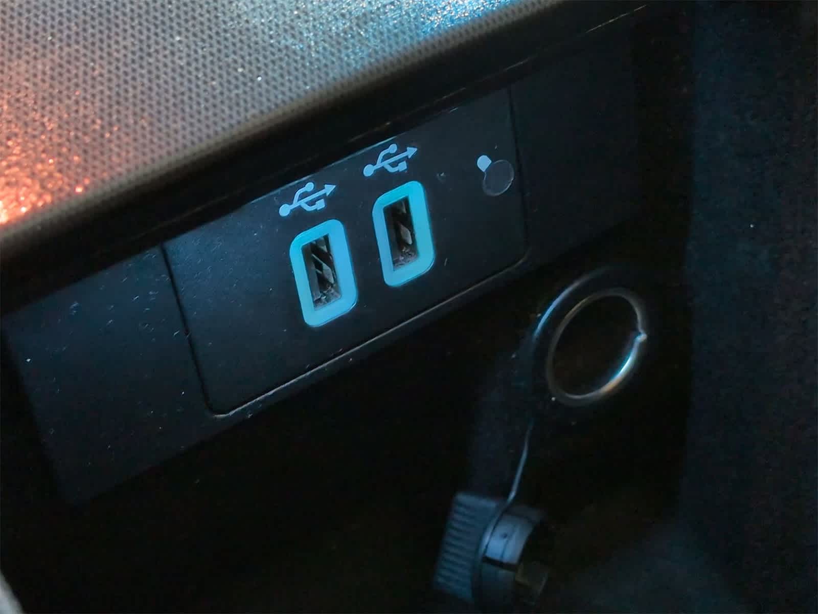 Thumbnail: 2016 Ford Taurus - 33